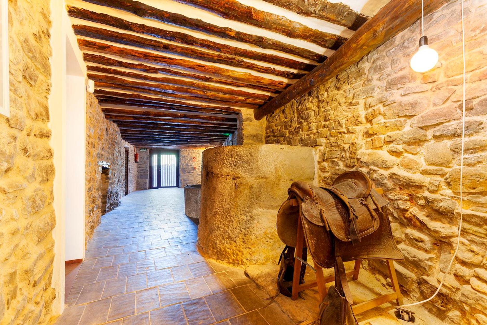 Casa Fumanal - Unique Property for up to 24