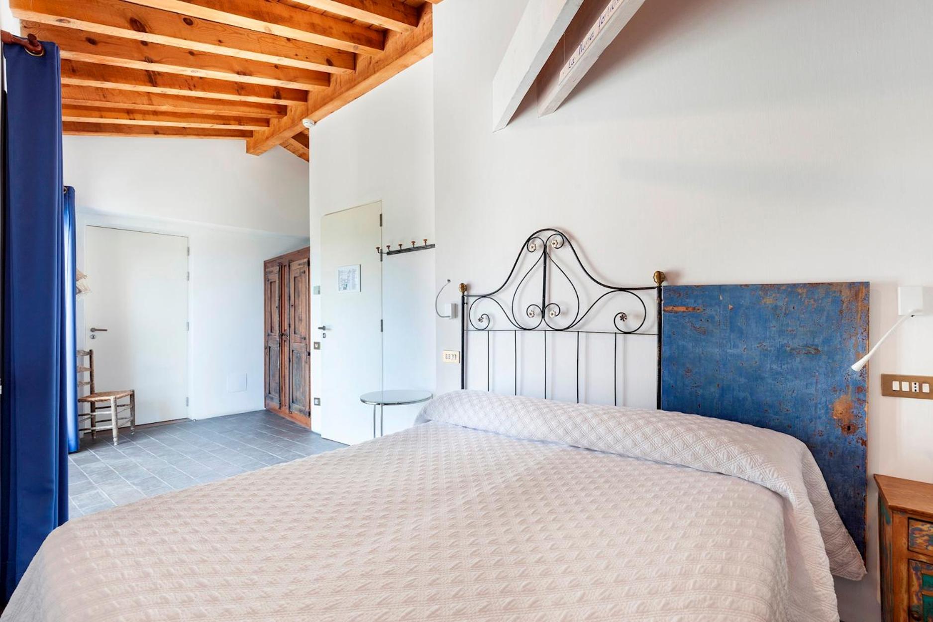 Casa Fumanal - Unique Property for up to 24