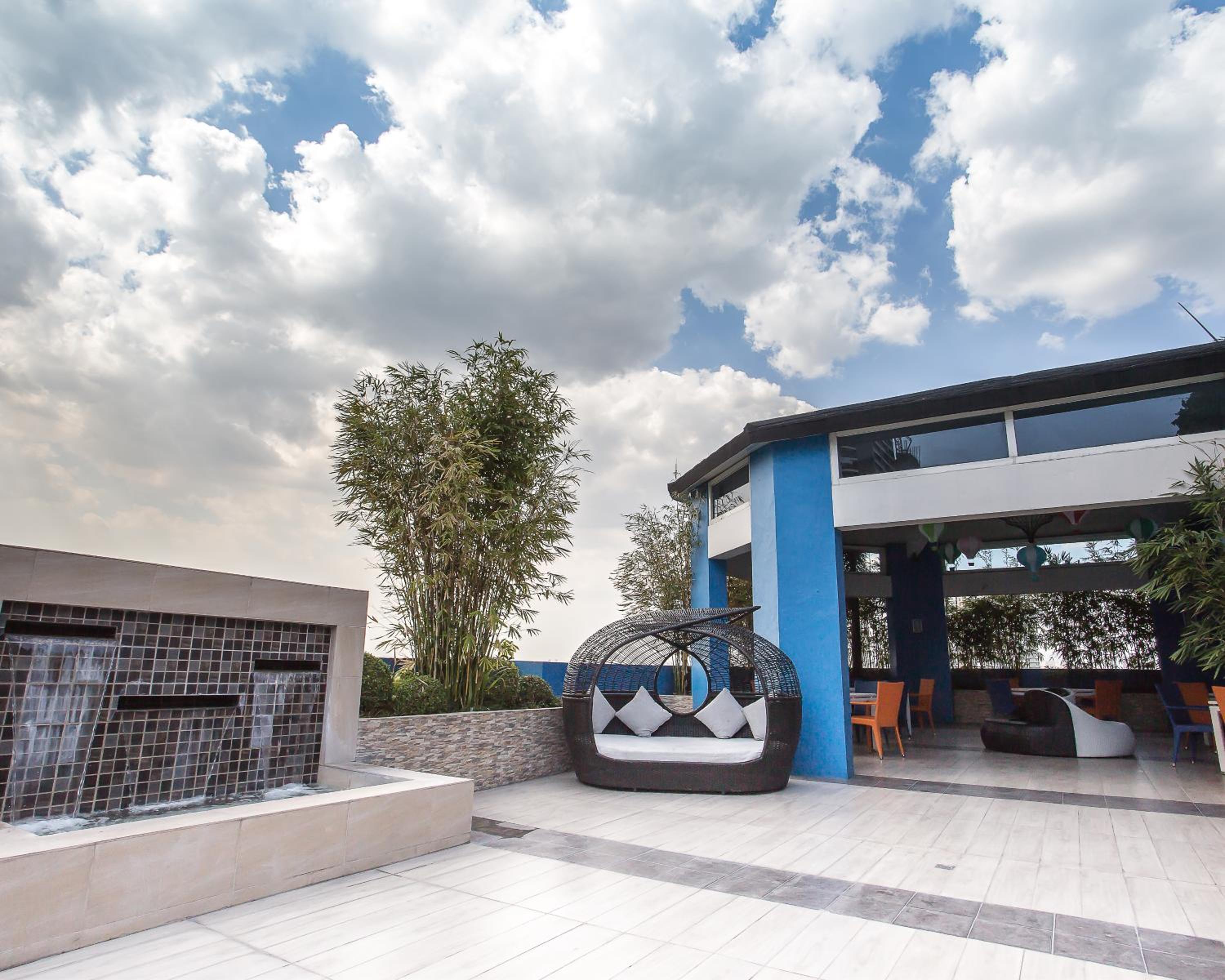 Y2 Residence Hotel Managed by HII photo 3