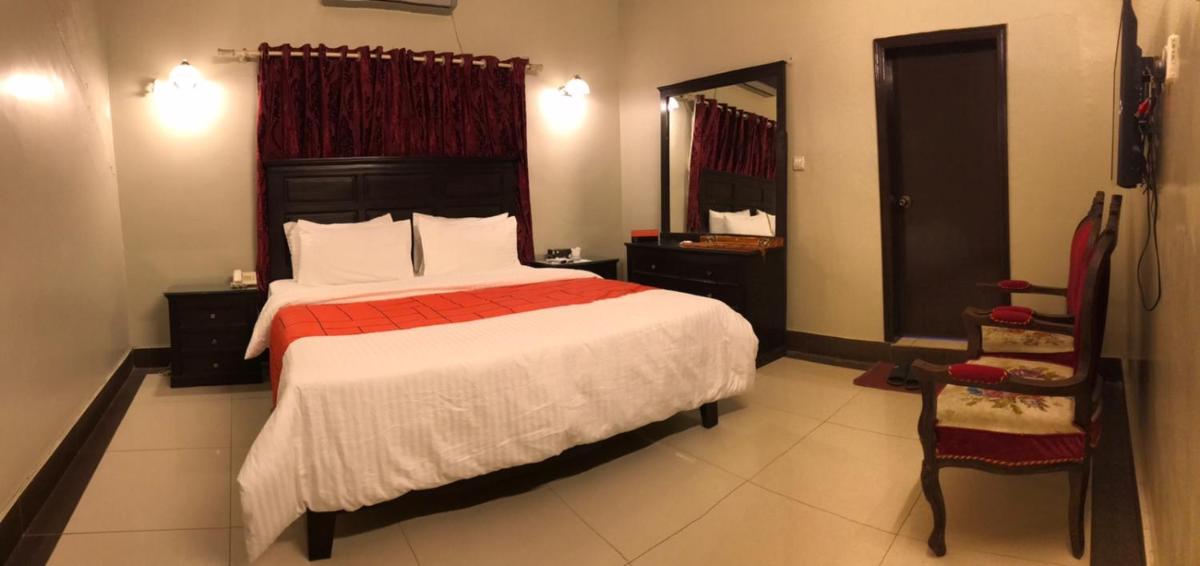 hotel room