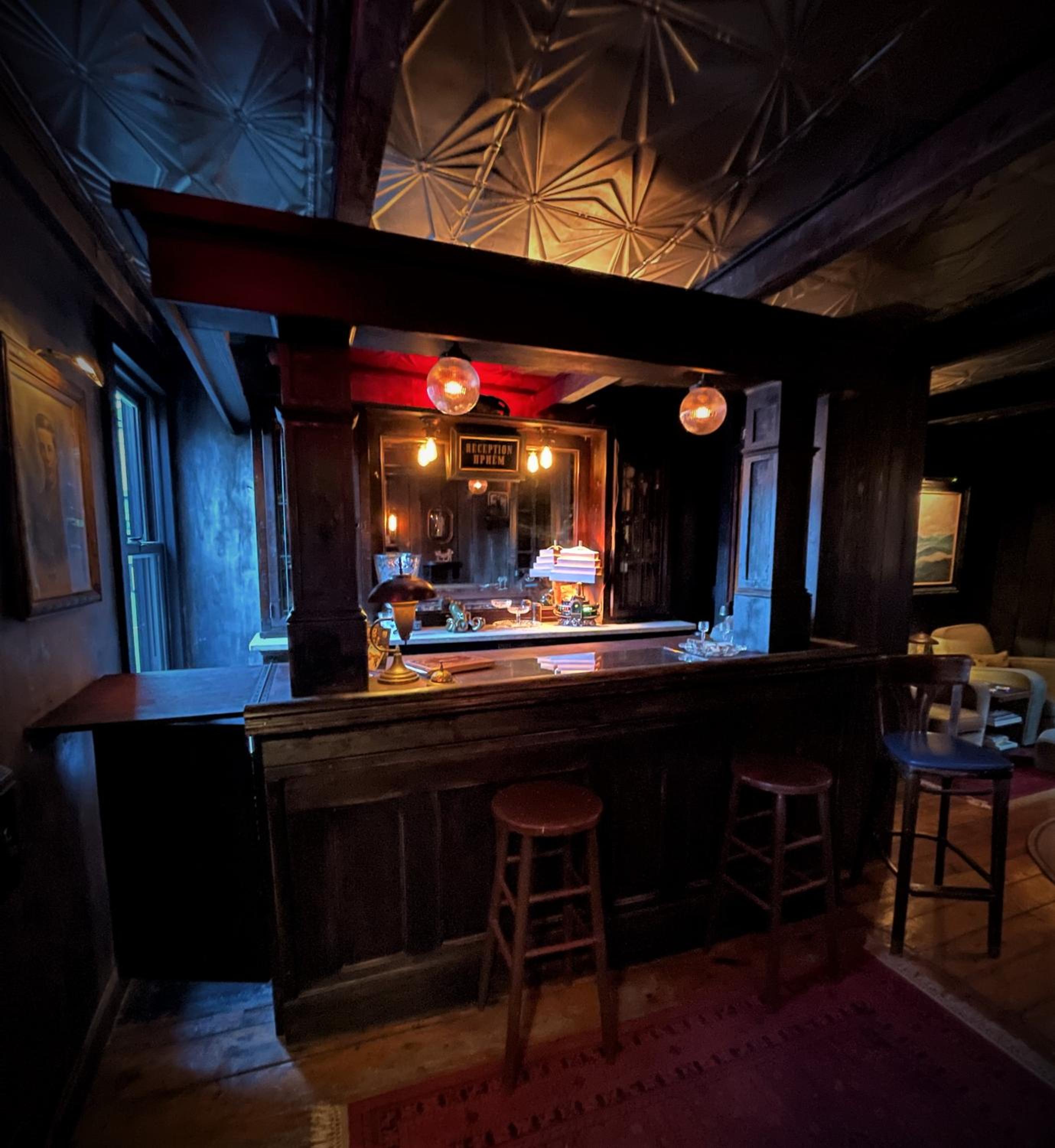 Crew's Quarters Boarding House - Caters to Men