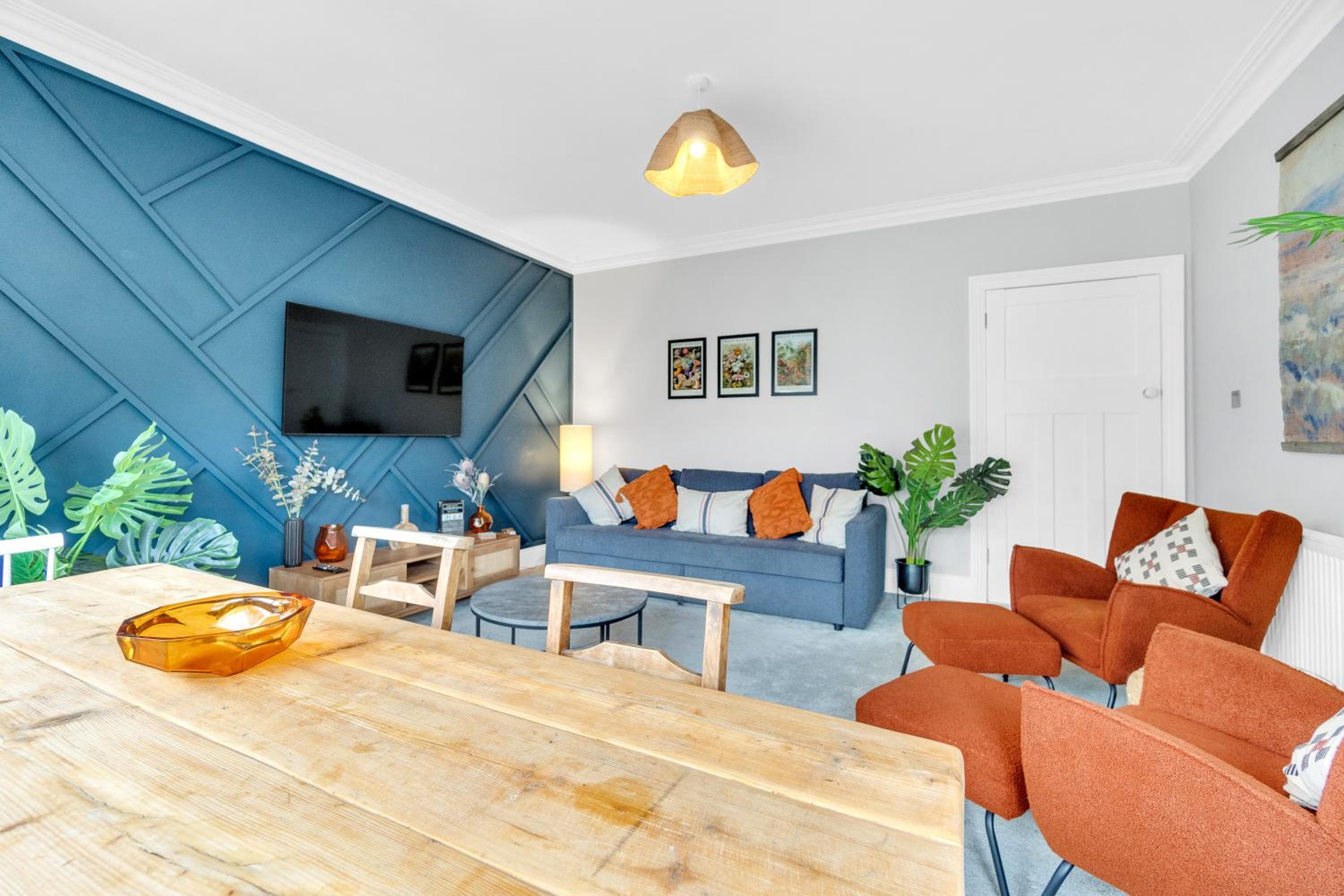 Poets Apartment with Free Parking By My Getaways view 4
