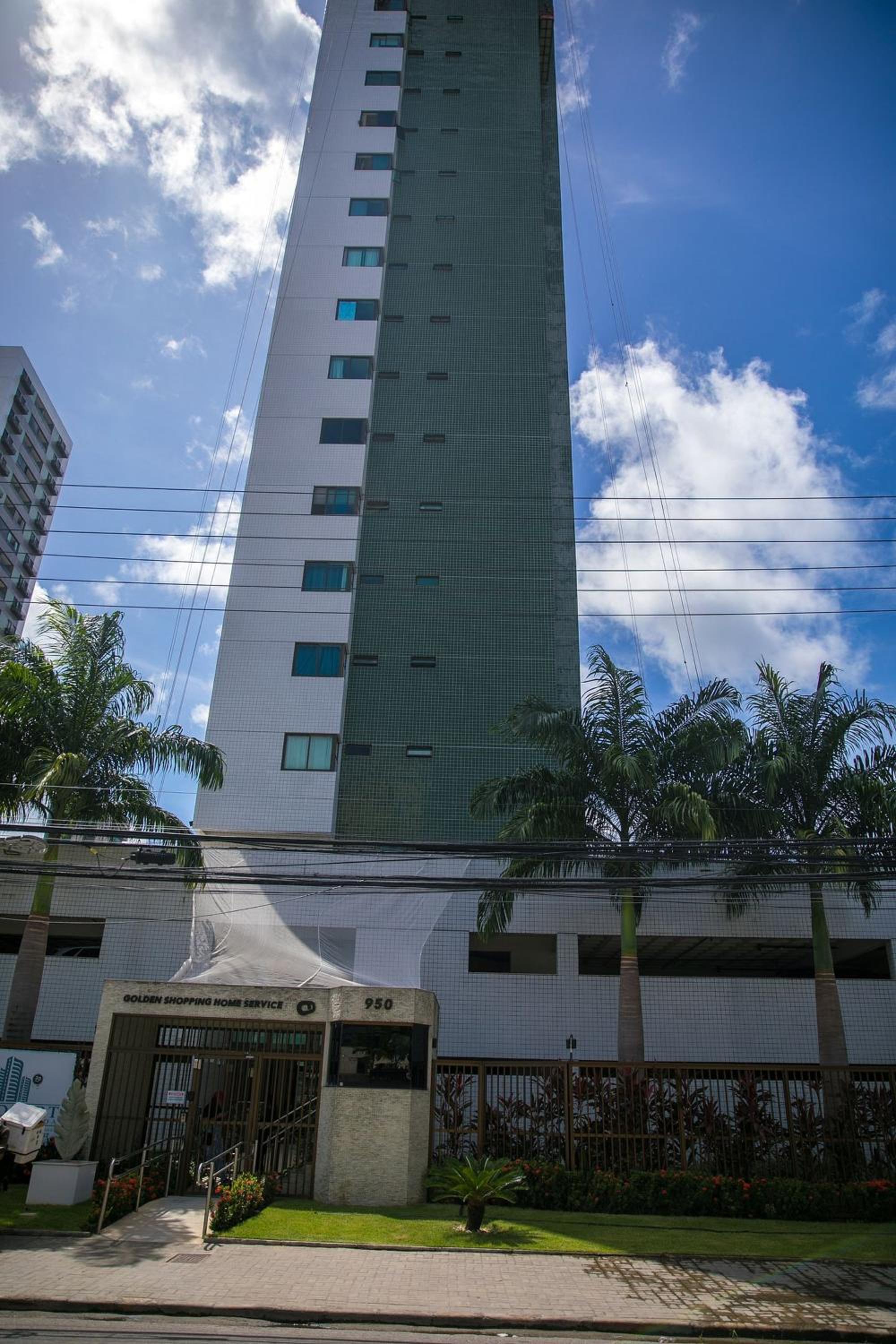 Flat localizado a 200m Shopping Recife, bem Perto da Praia de Boa Viagem e com Wi-Fi 400Mbps
