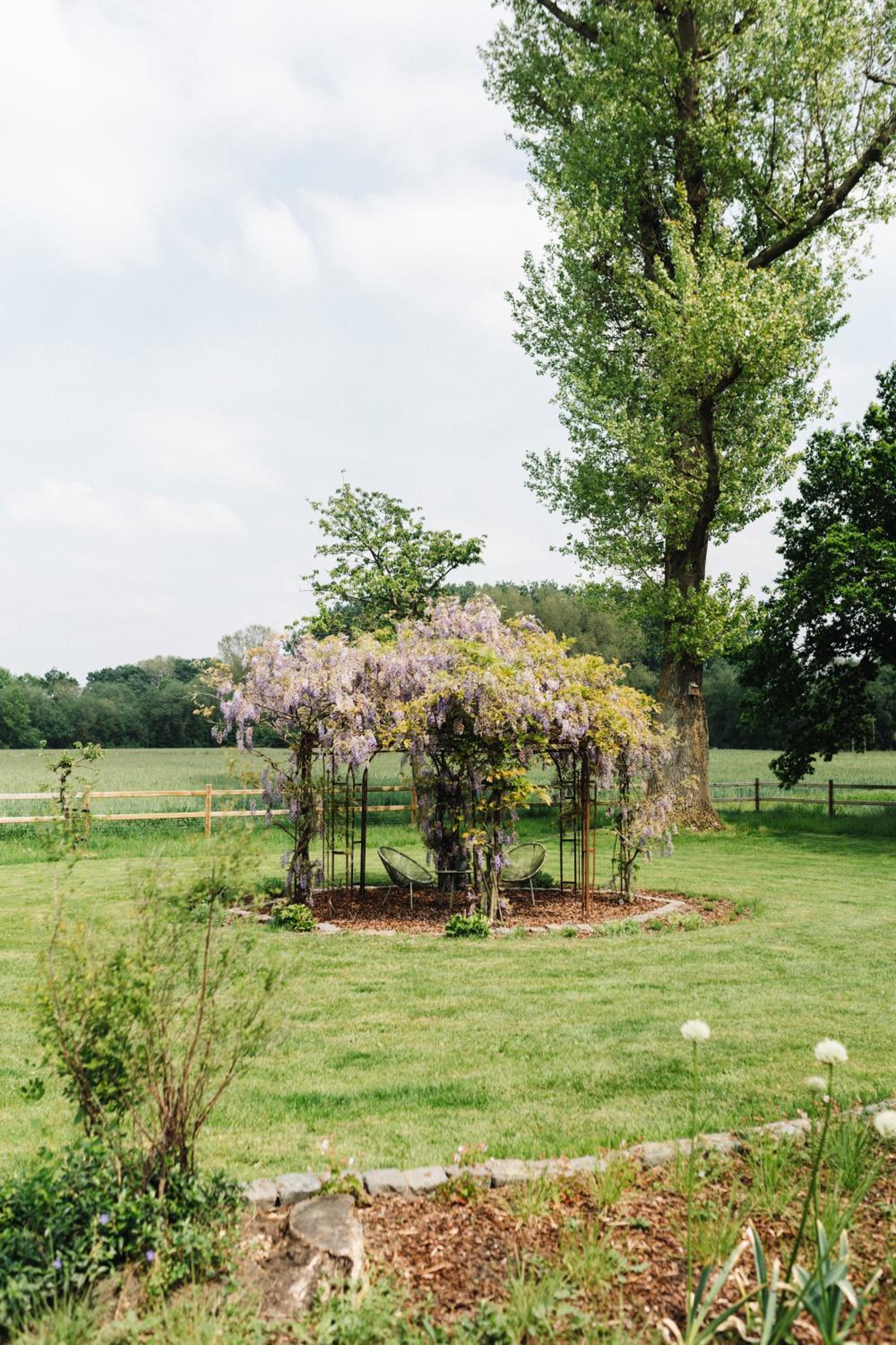 Bijgebouw hoeve in landelijke omgeving