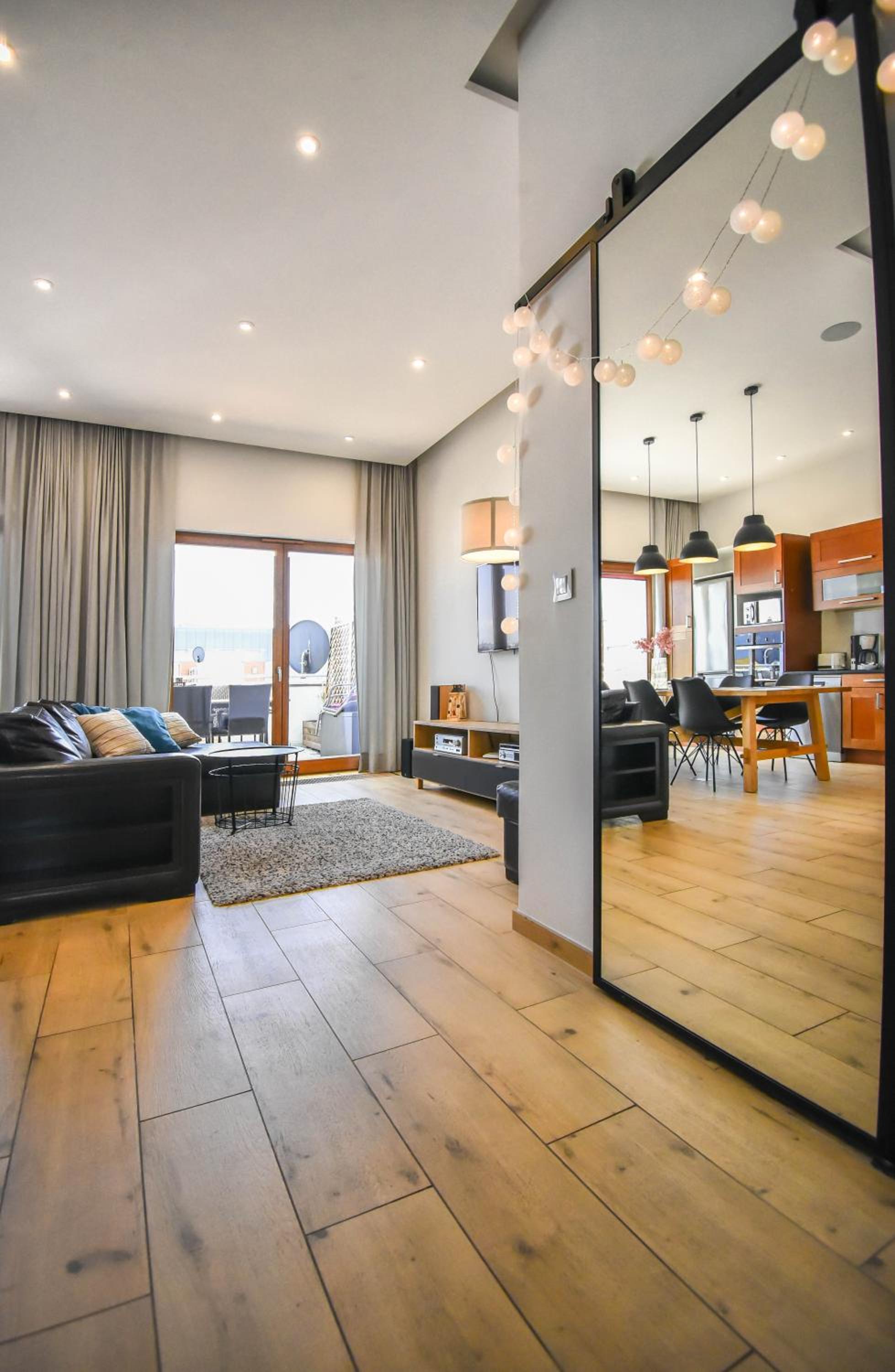 Photo 99