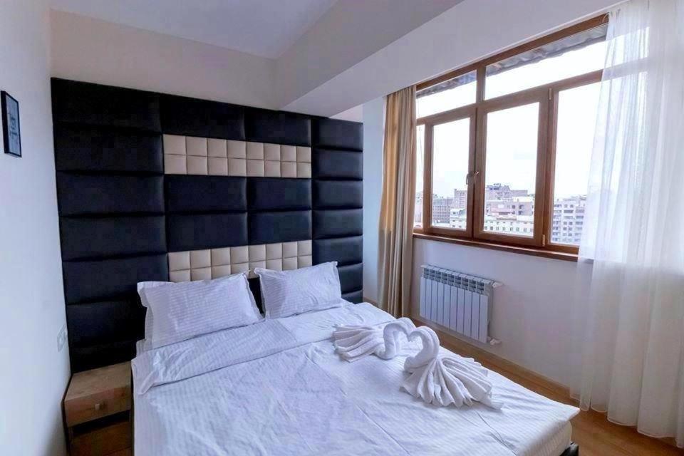 SPACIOUS Apt in Yerevan