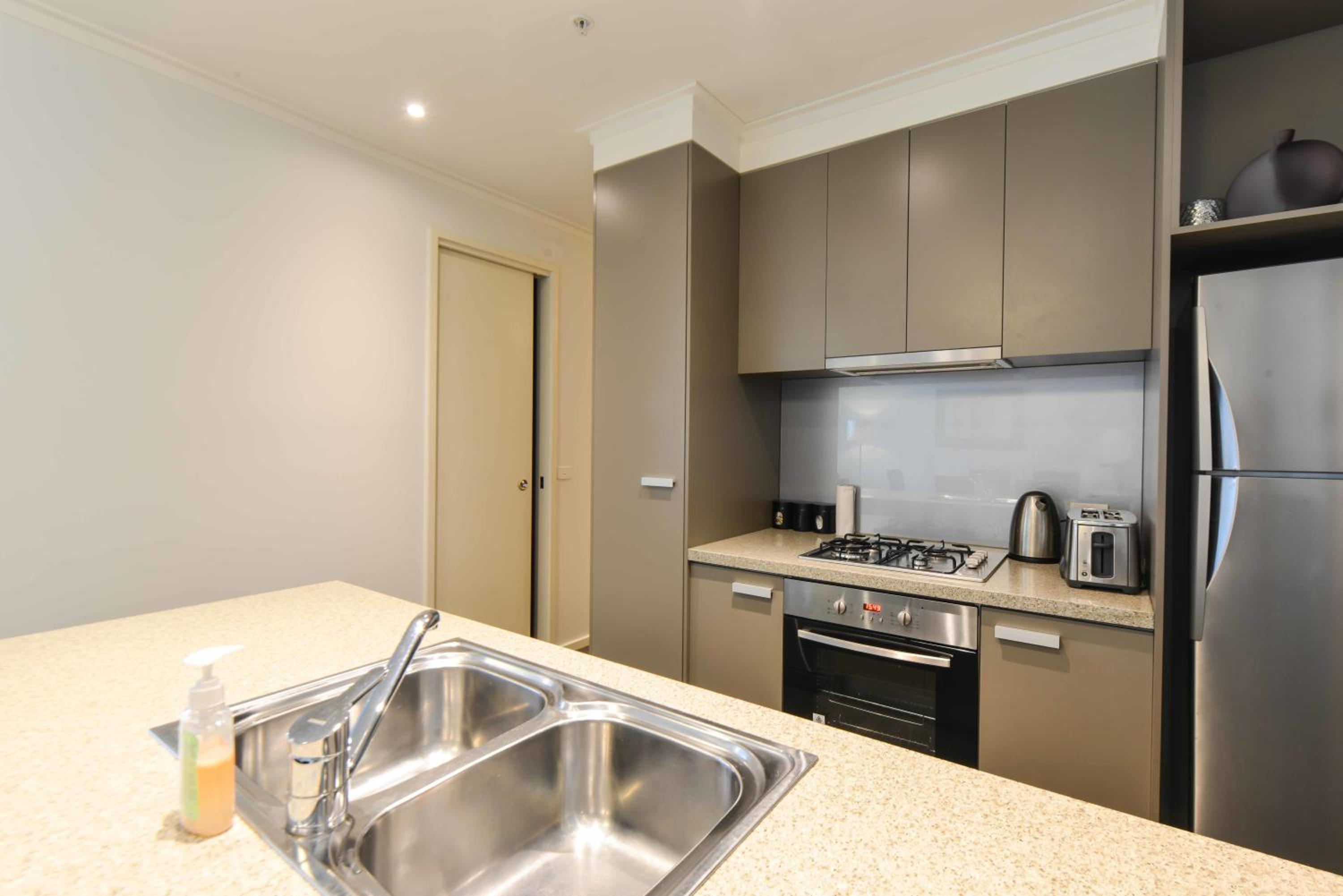 StayCentral - Cityviews on City Road Southbank