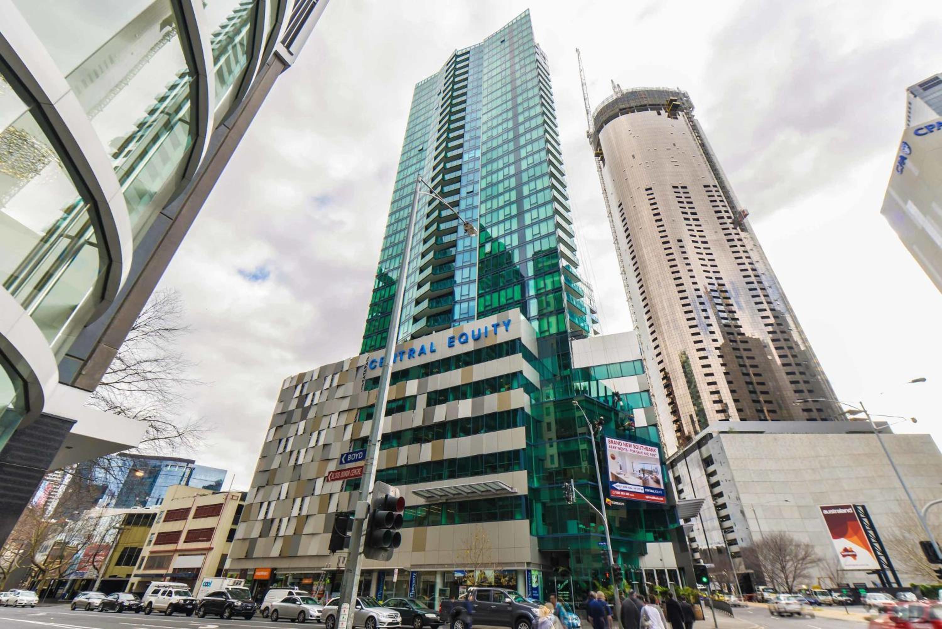 StayCentral - Cityviews on City Road Southbank