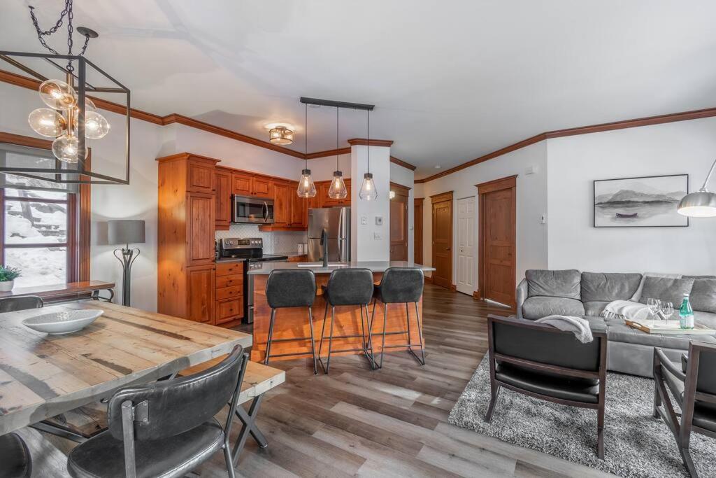 Tremblant Prestige - Plateau 230-3