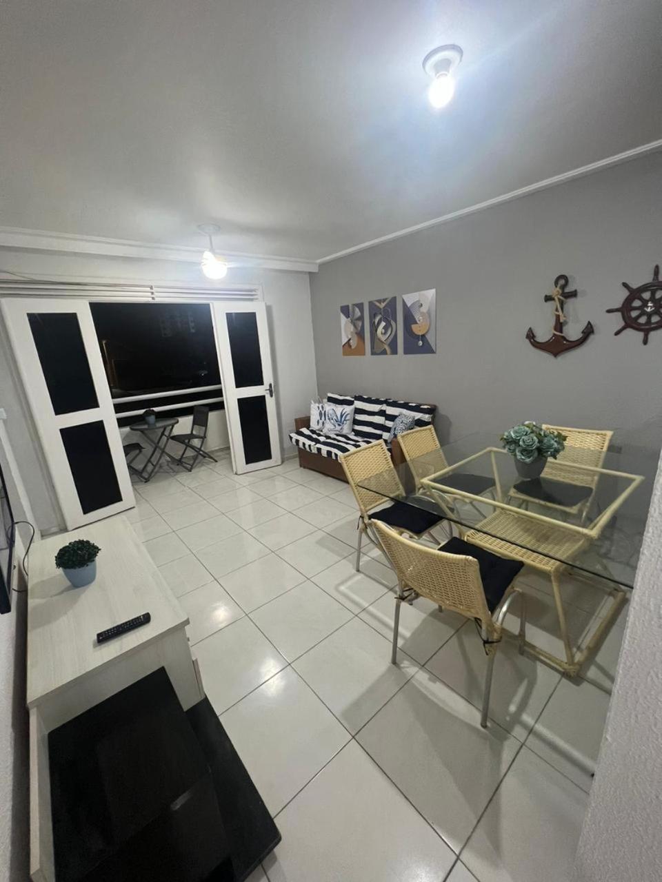Apartamento 2 quartos a 230mts da Praia do Futuro com lazer completo 19
