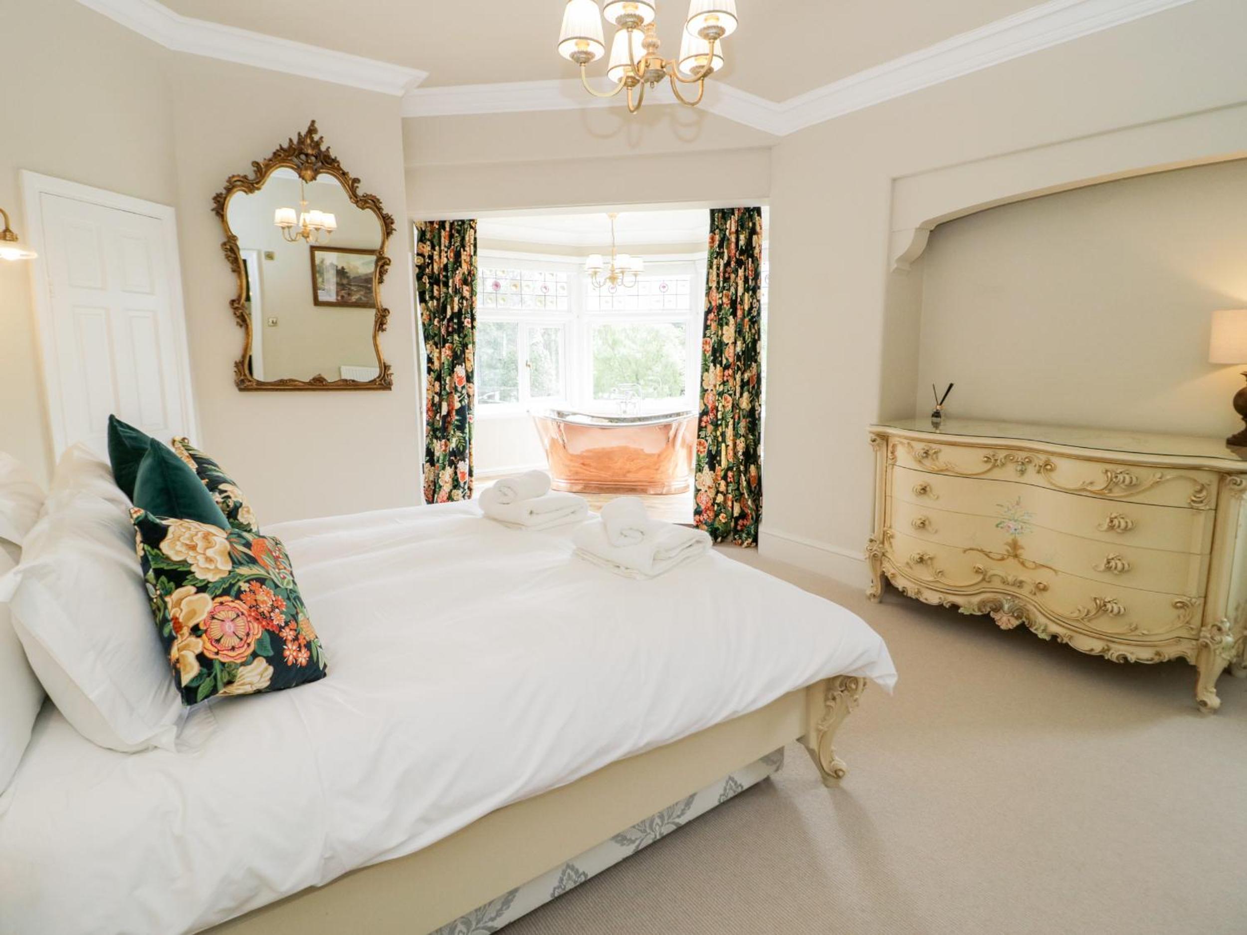 Gwern Borter Manor