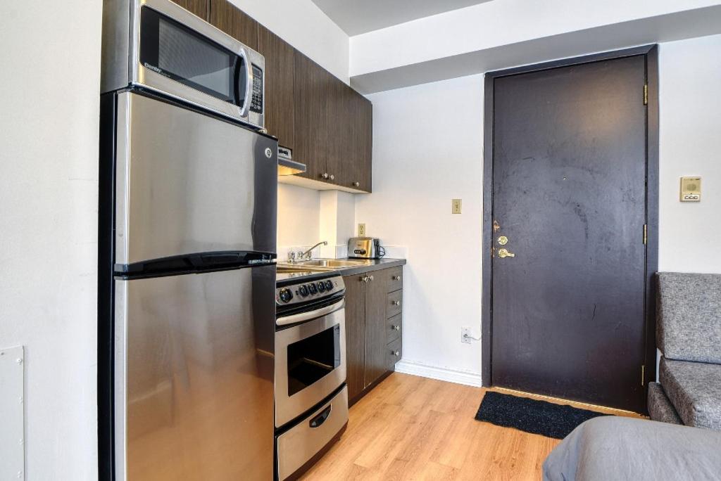 Studio Stays Downtown Montreal