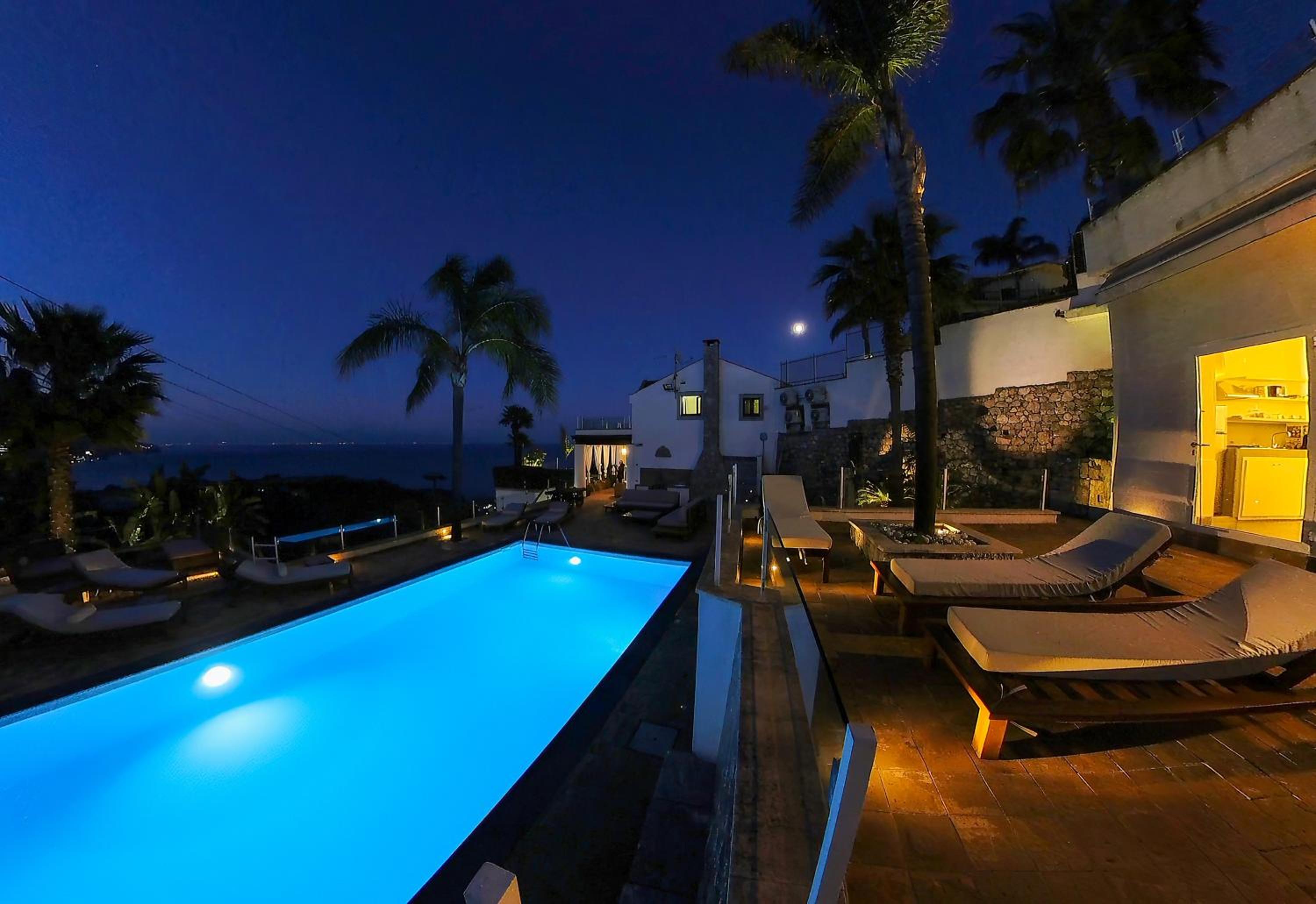 Luxury Taorum villa with spectacular sea views in Taormina