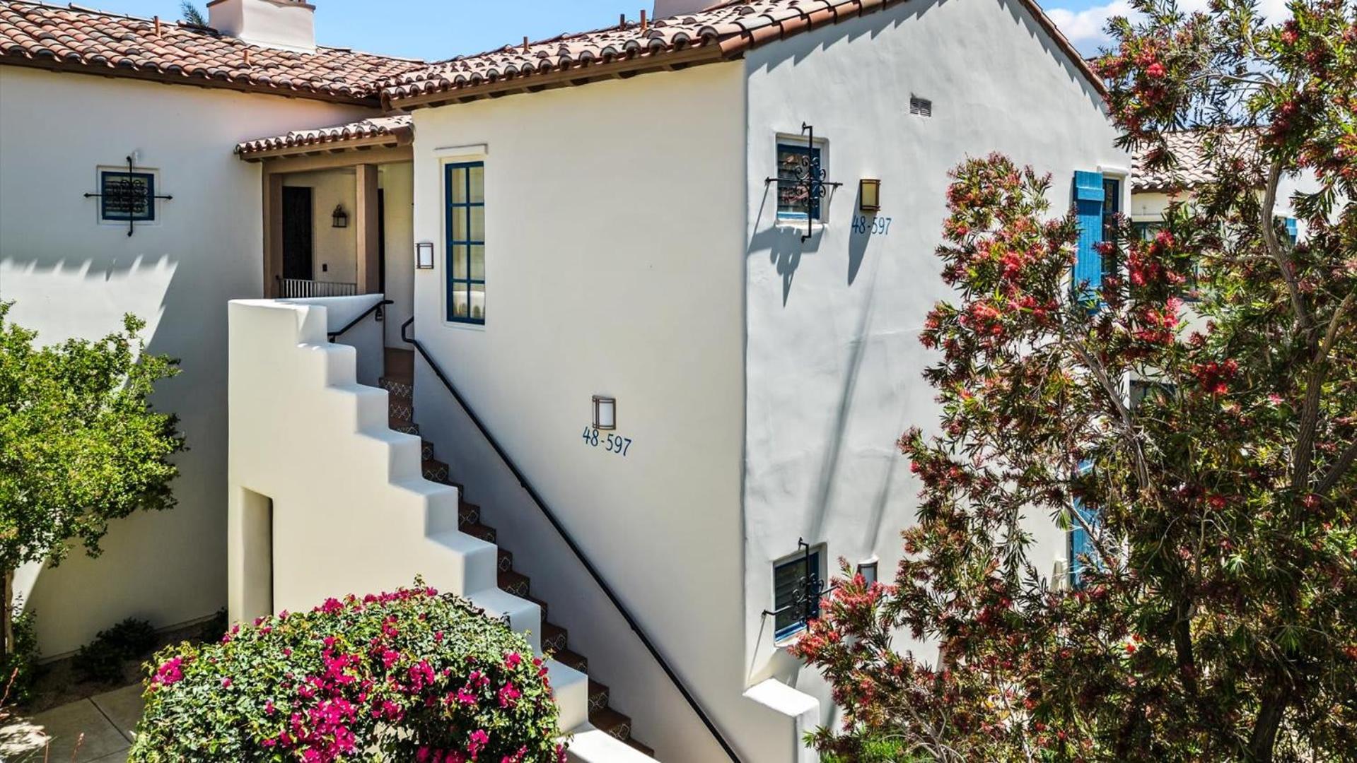 Hotel Lv212 Freshly Furnished Upstairs 2 Bedroom Villa