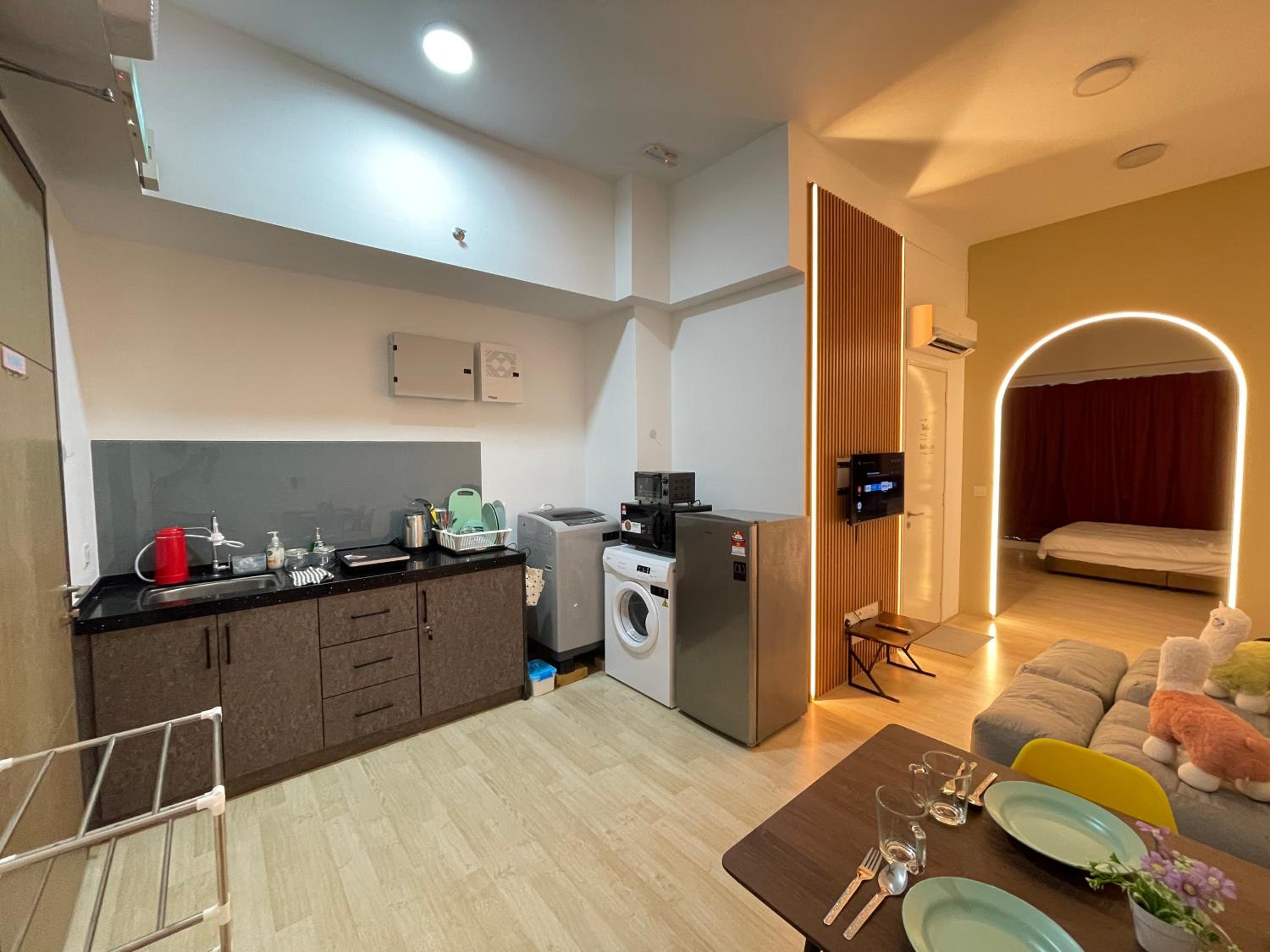 Pavillion Suite @ Bukit Jalil; 4PAX