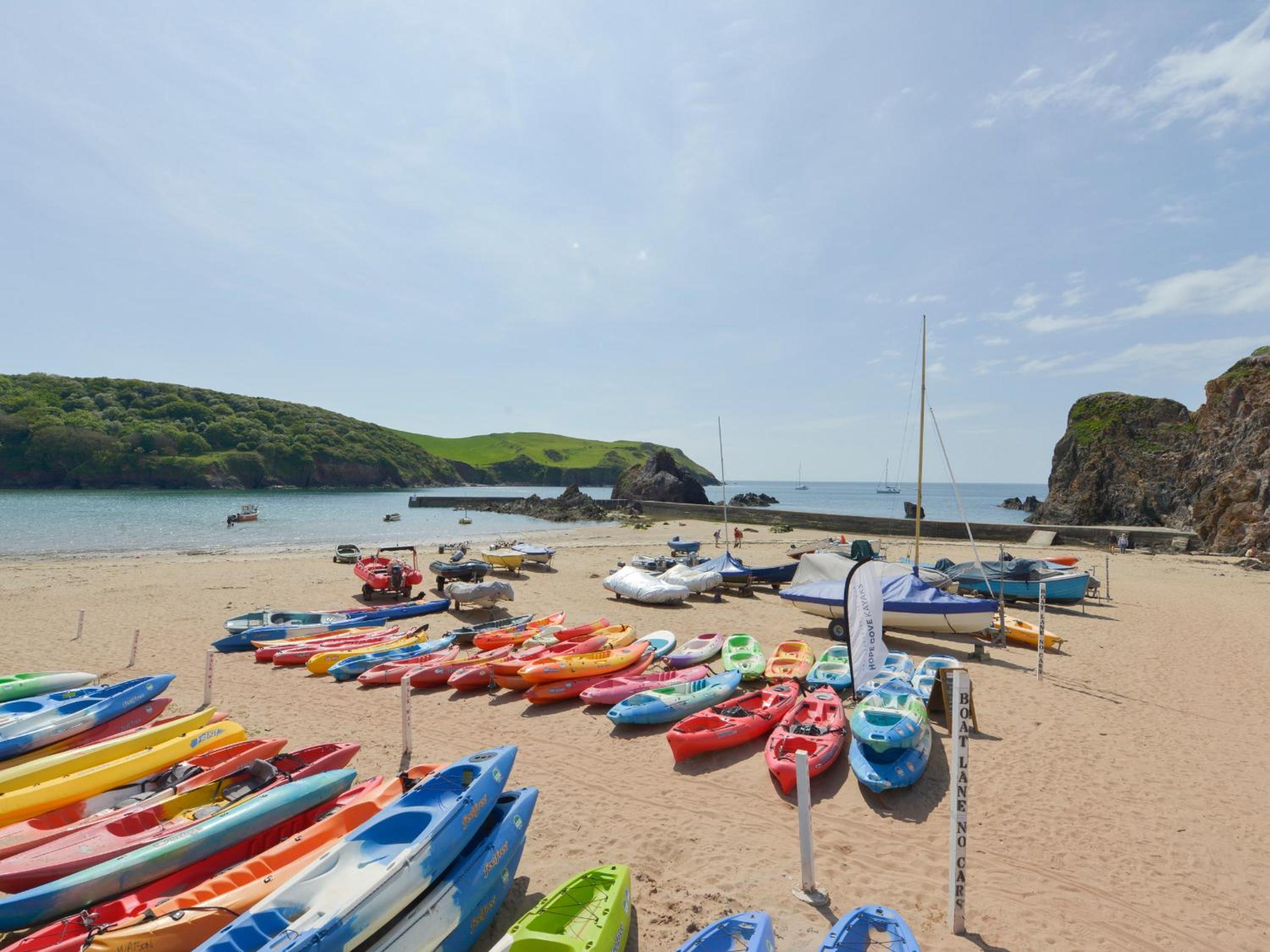 4 Coastguards Cottage