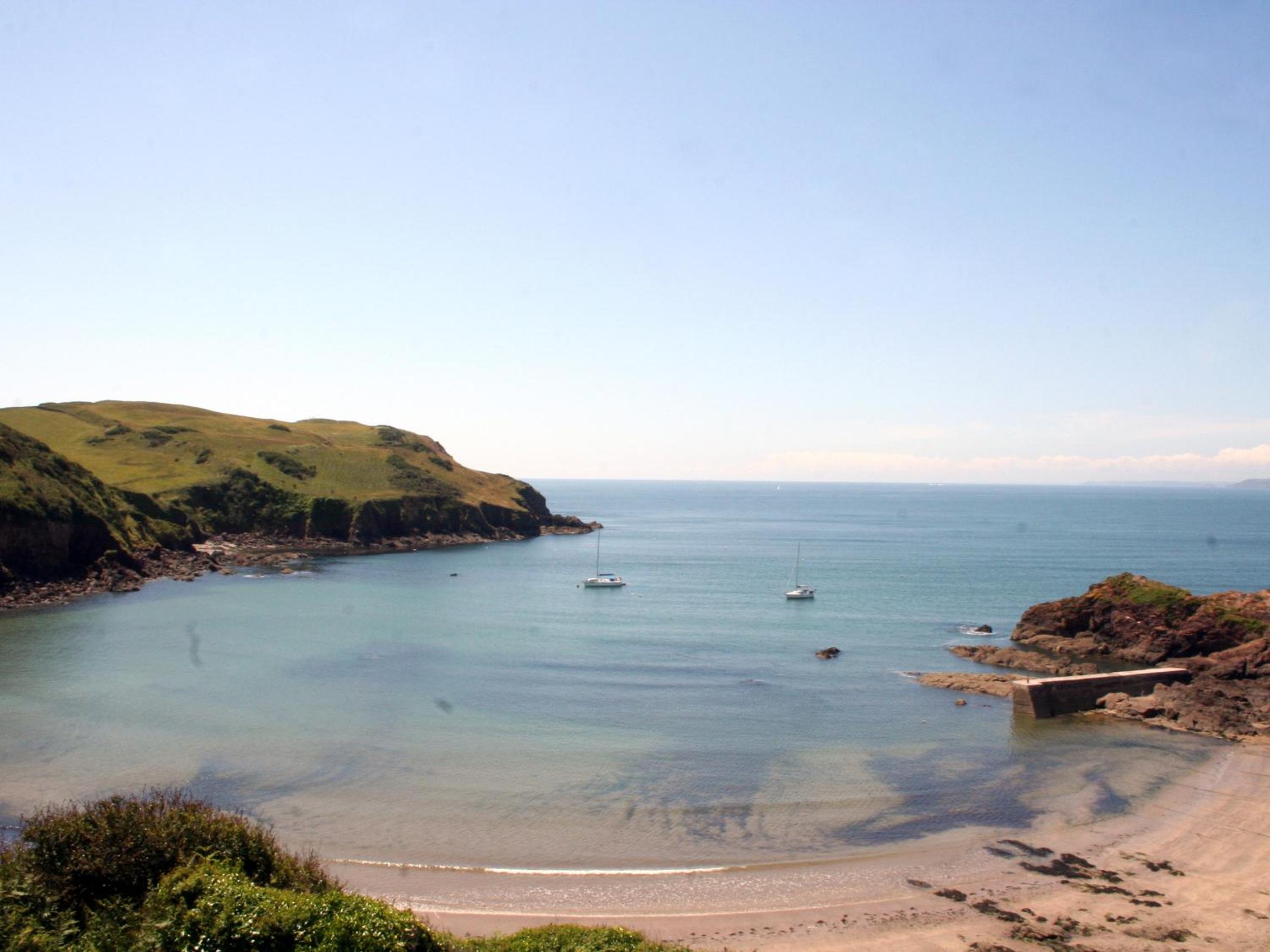 4 Coastguards Cottage