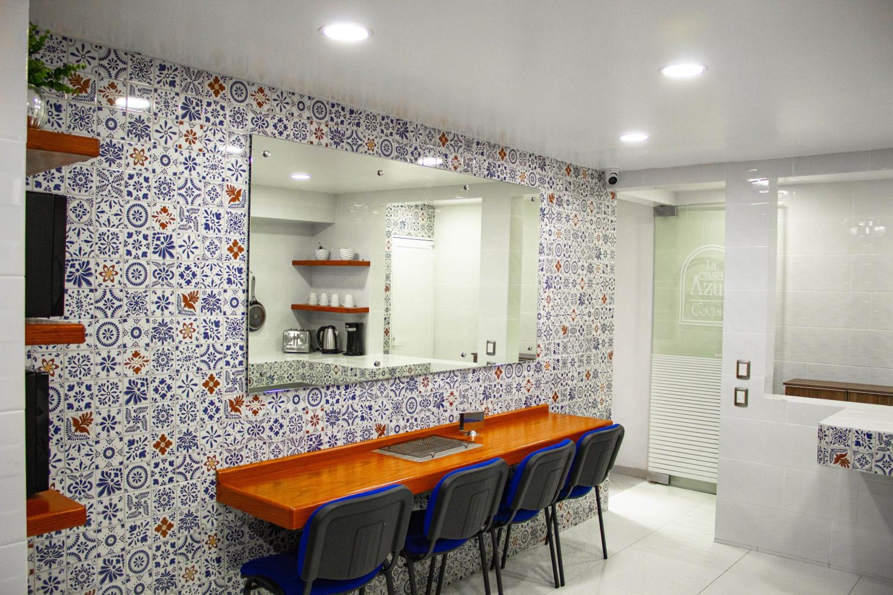La Casa Azul (Zona de Hospitales)