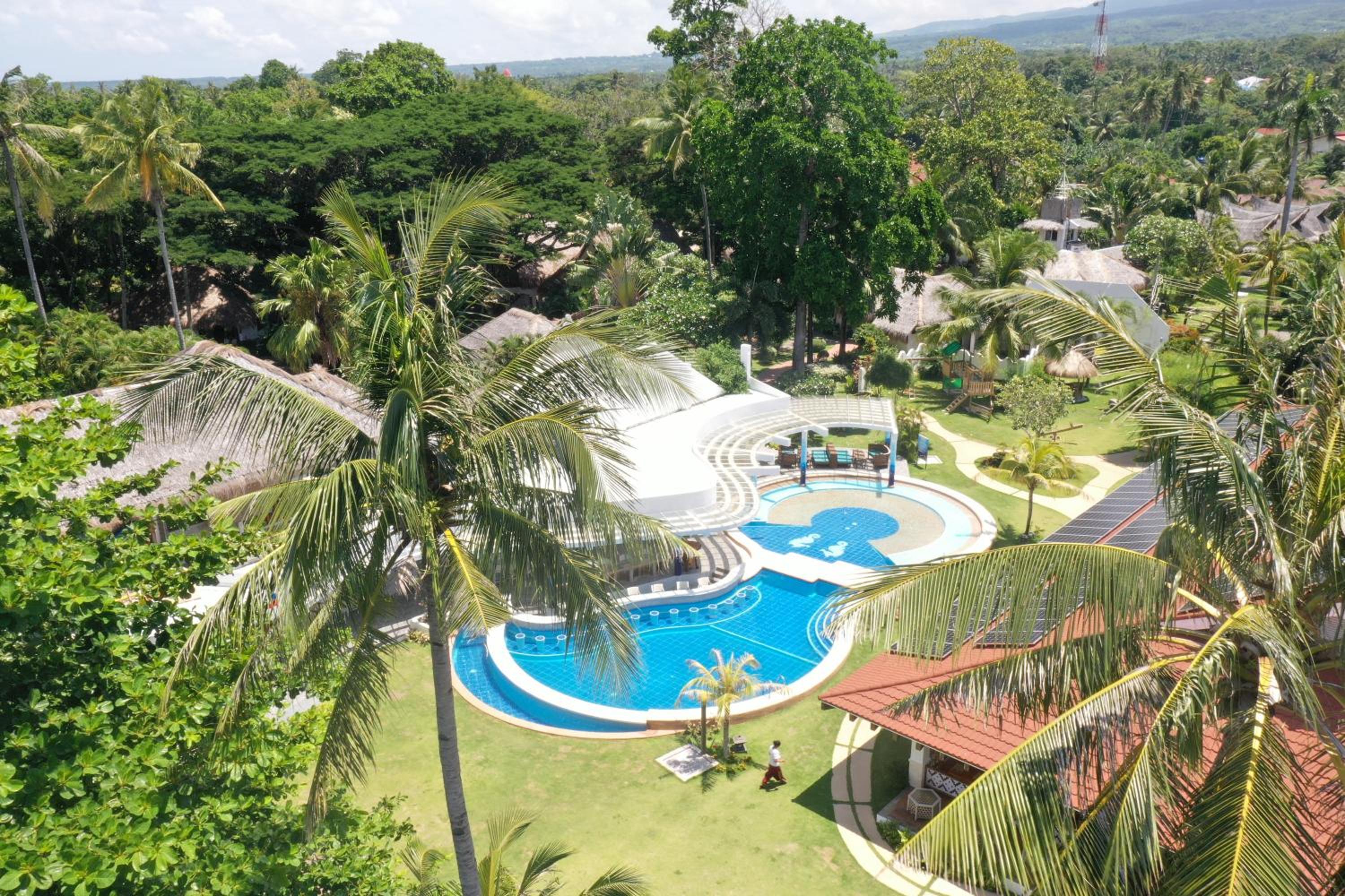 Vida Homes Condo Resort