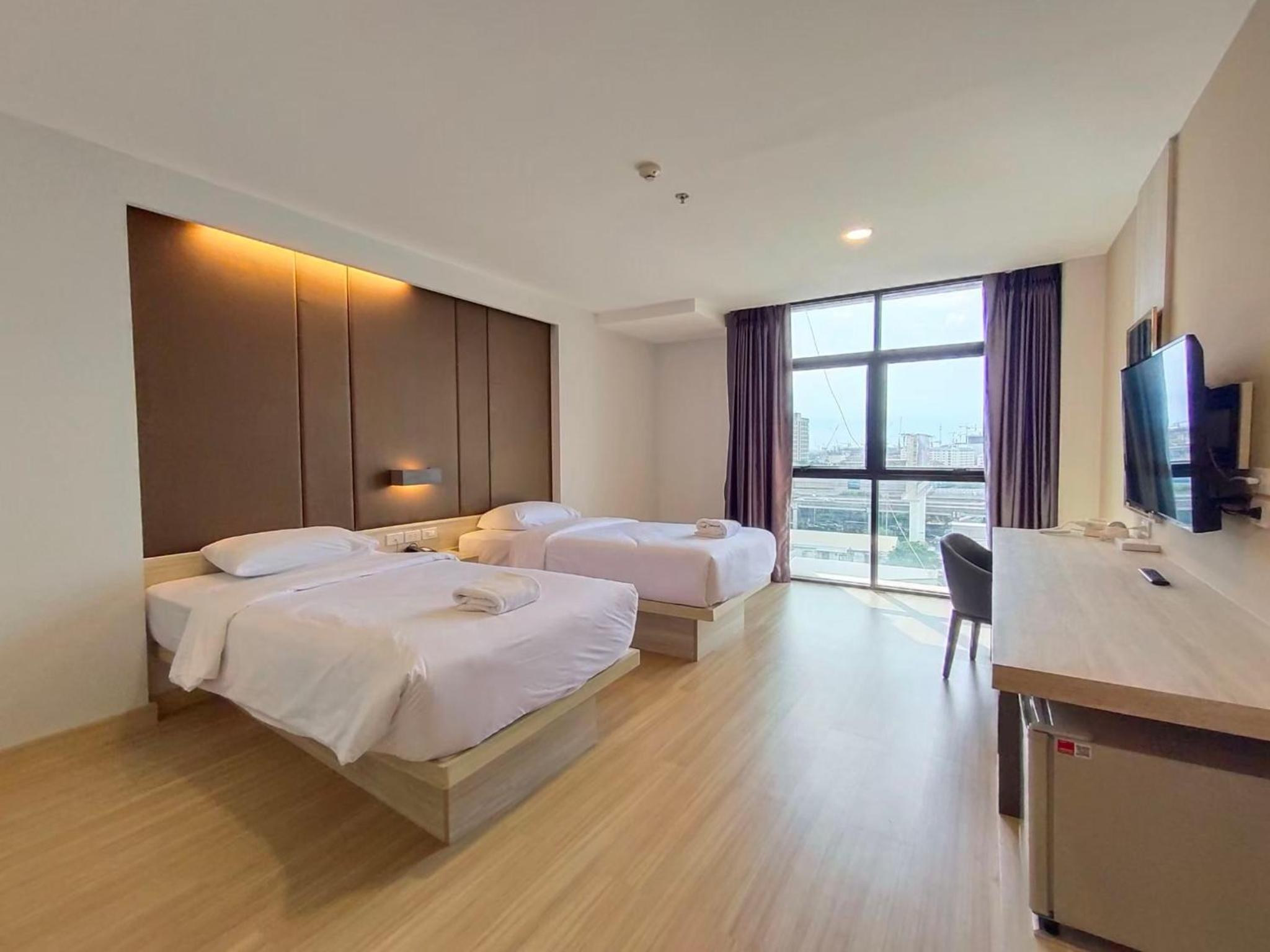 Ebina House - SHA Extra Plus