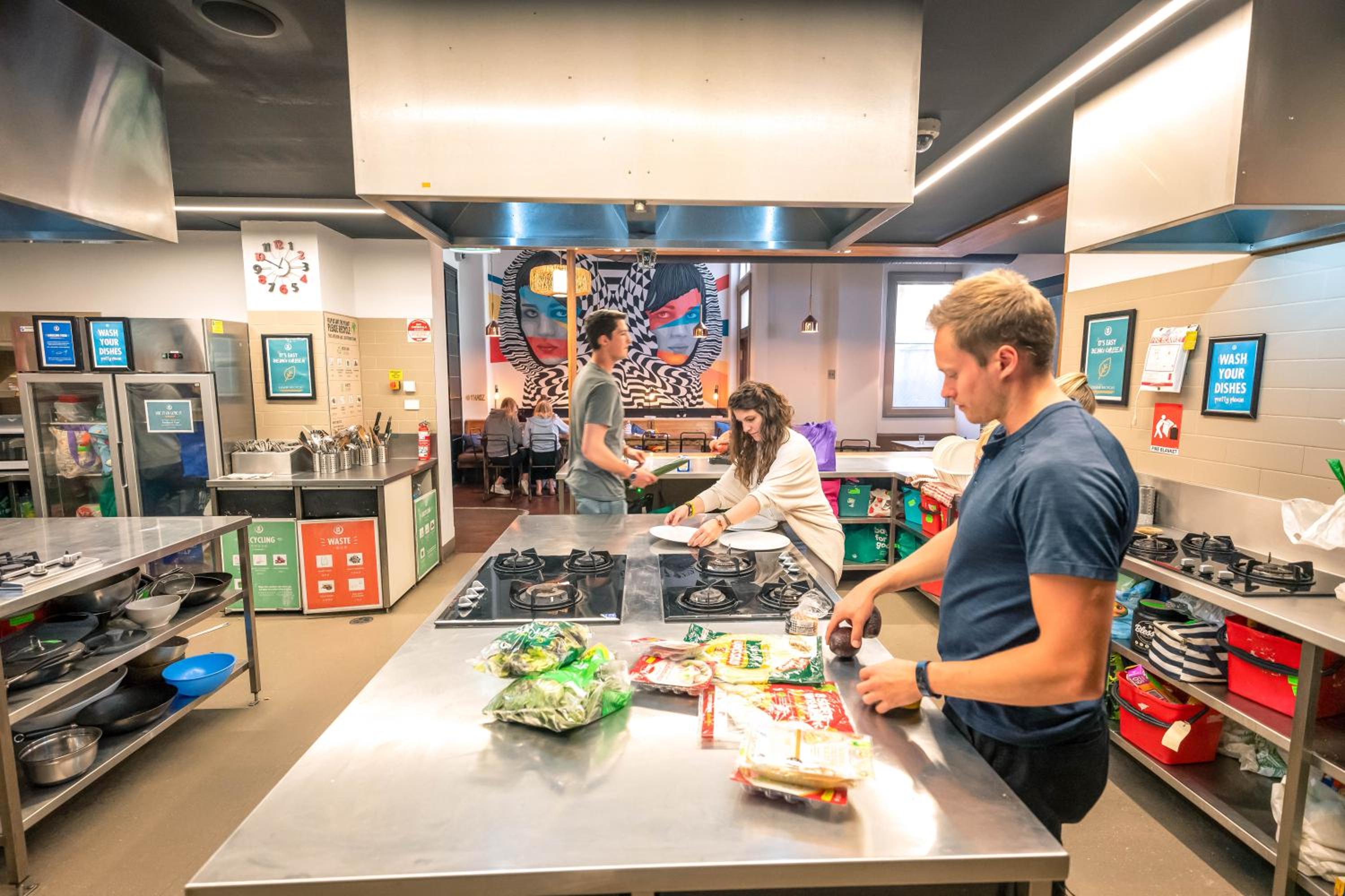YHA Melbourne Central