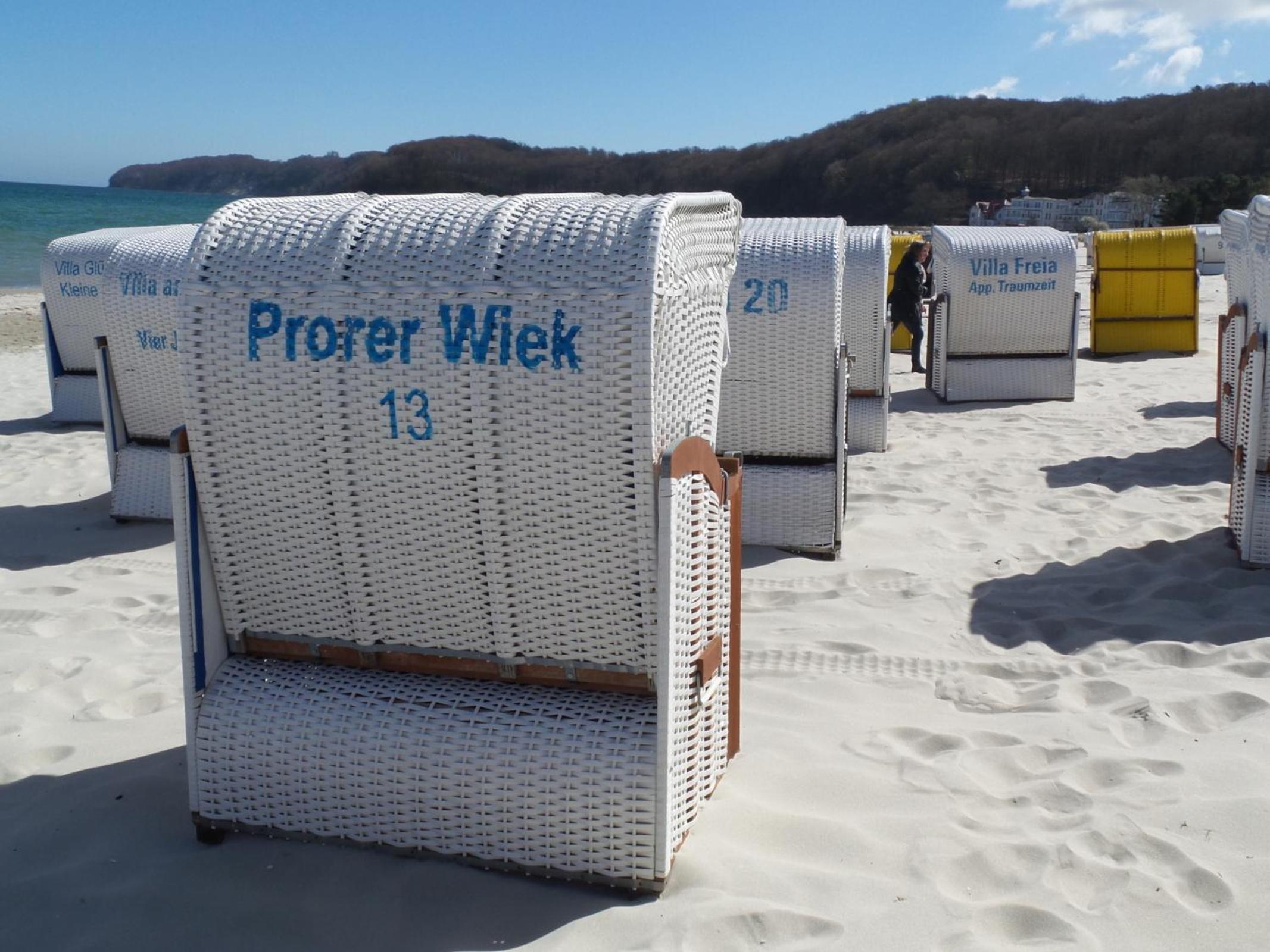 strandnahe FeWo mit 2 Schlafzimmern und Balkon, Residenz Prorer Wiek, Binz