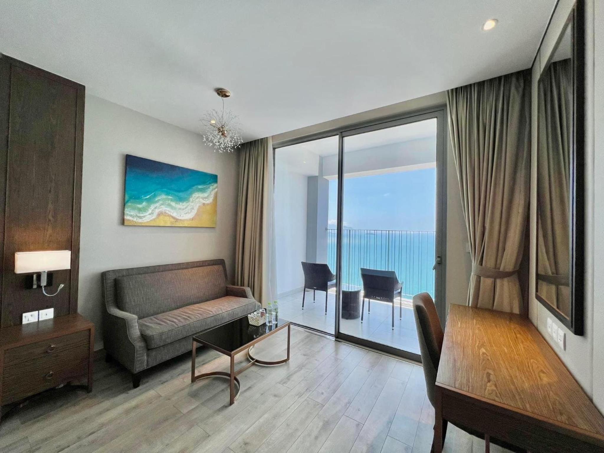 RIS Panorama Condotel