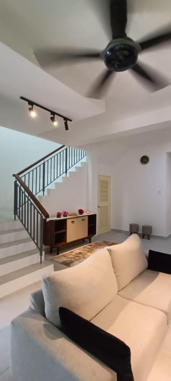 Sierra Hill Homestay