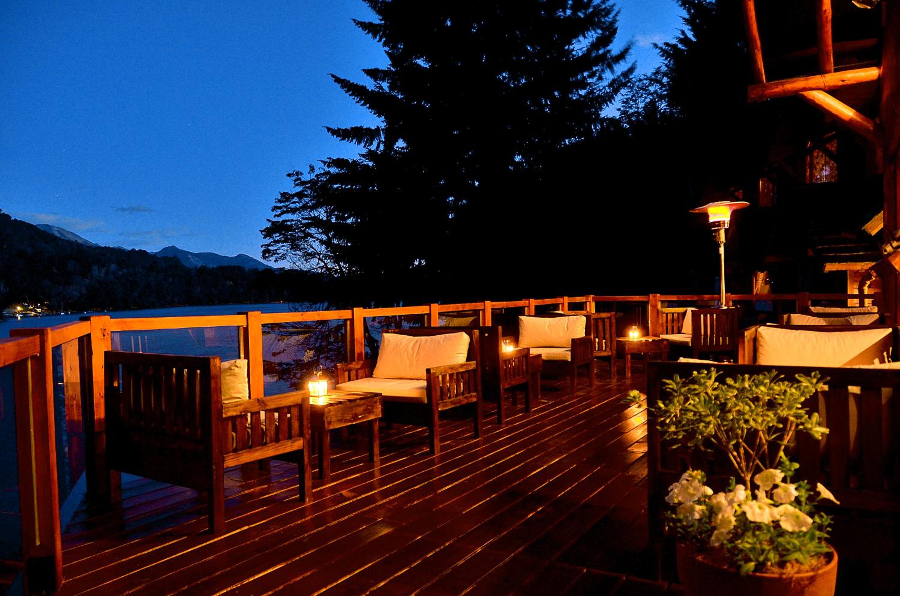 Dos Bahias Lake Resort