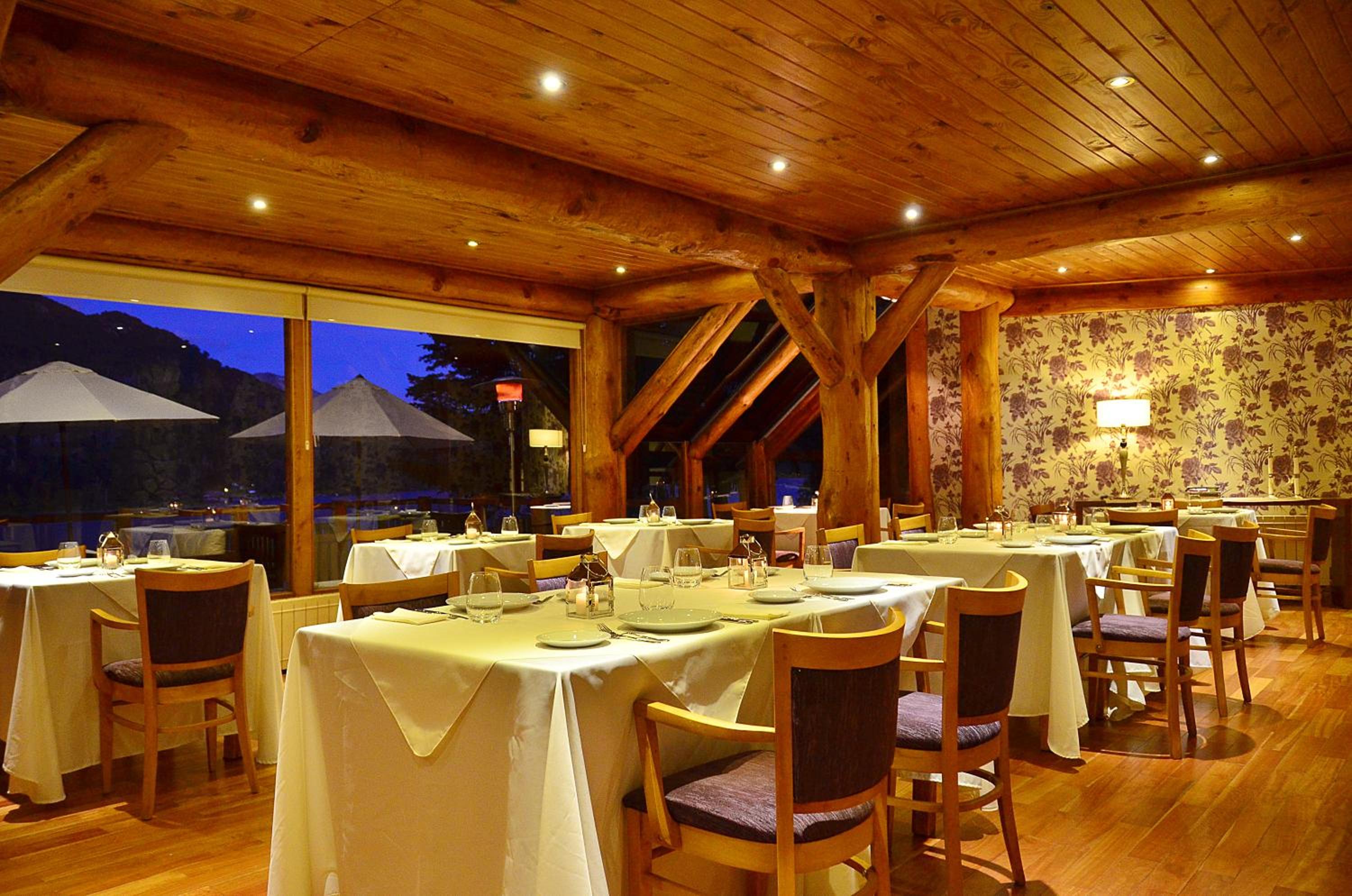 Dos Bahias Lake Resort