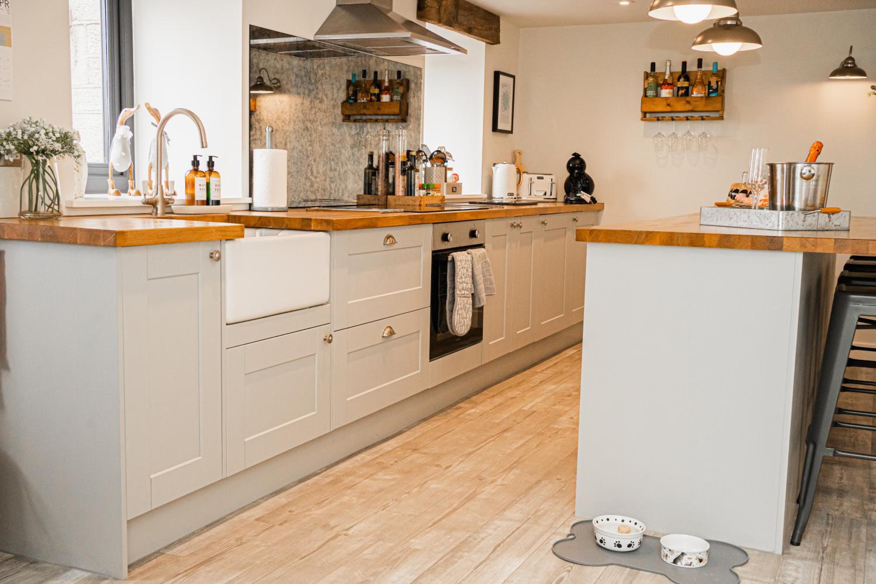 SaltPot Cottage, Cowling- A Unique Yorkshire Home Stay