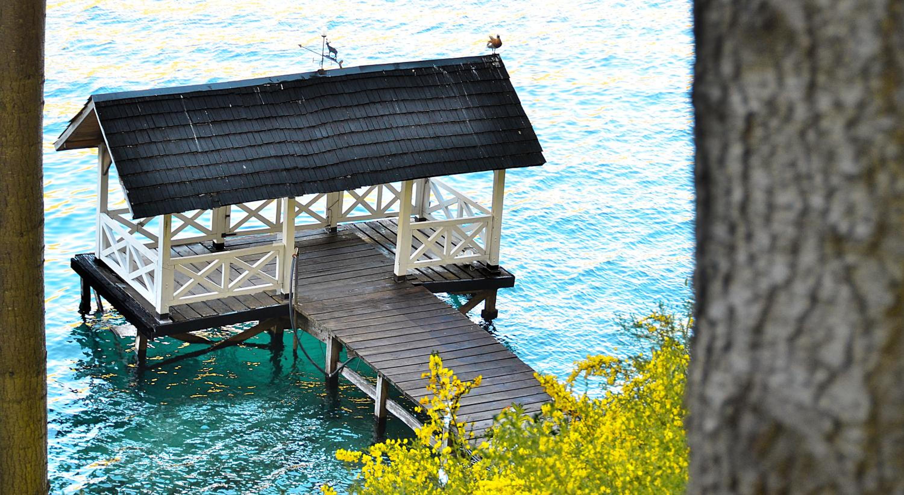 Dos Bahias Lake Resort