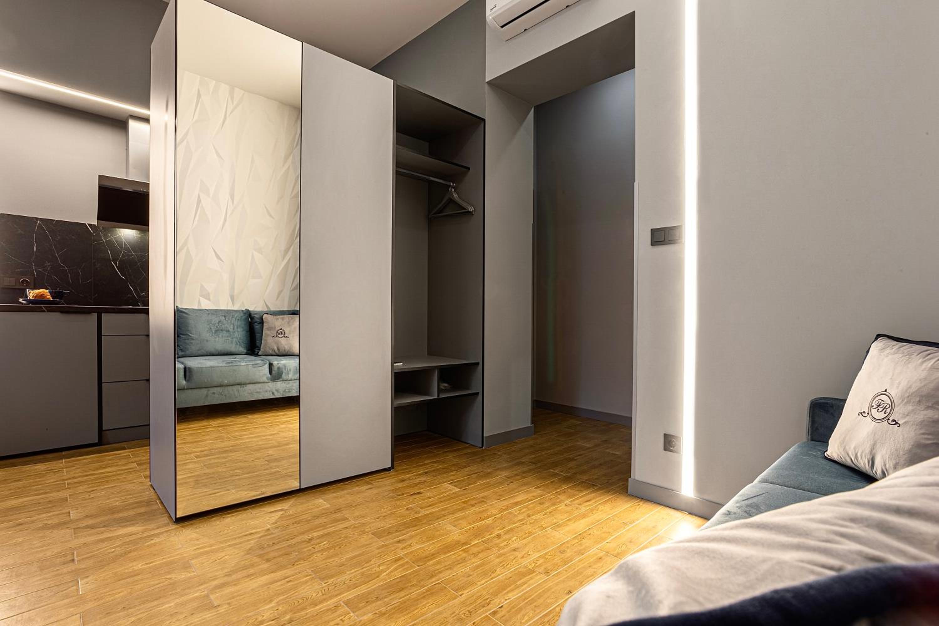 Central Family Boutique Apartments 2 view 3