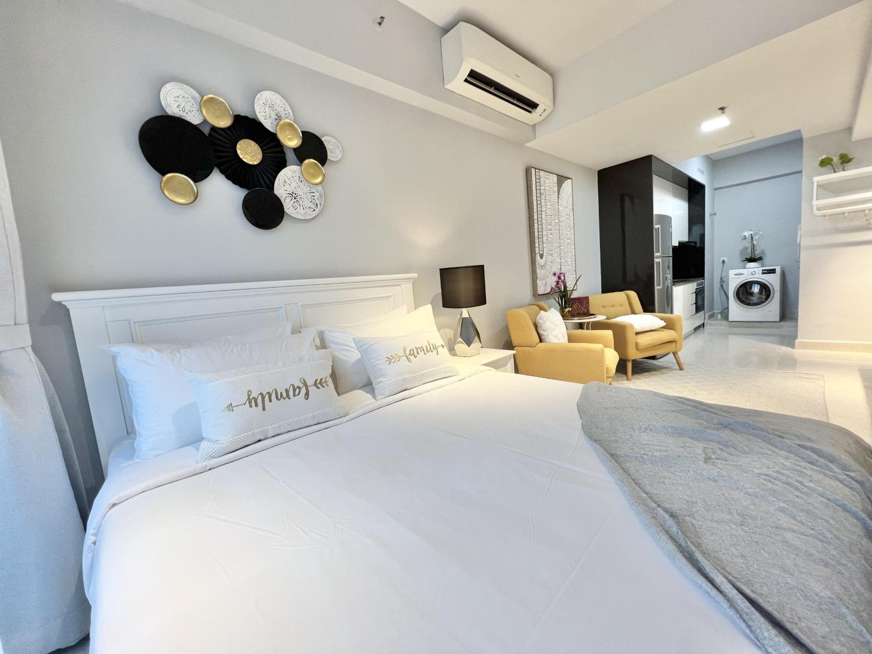 The LUXE By Infinitum by WSD