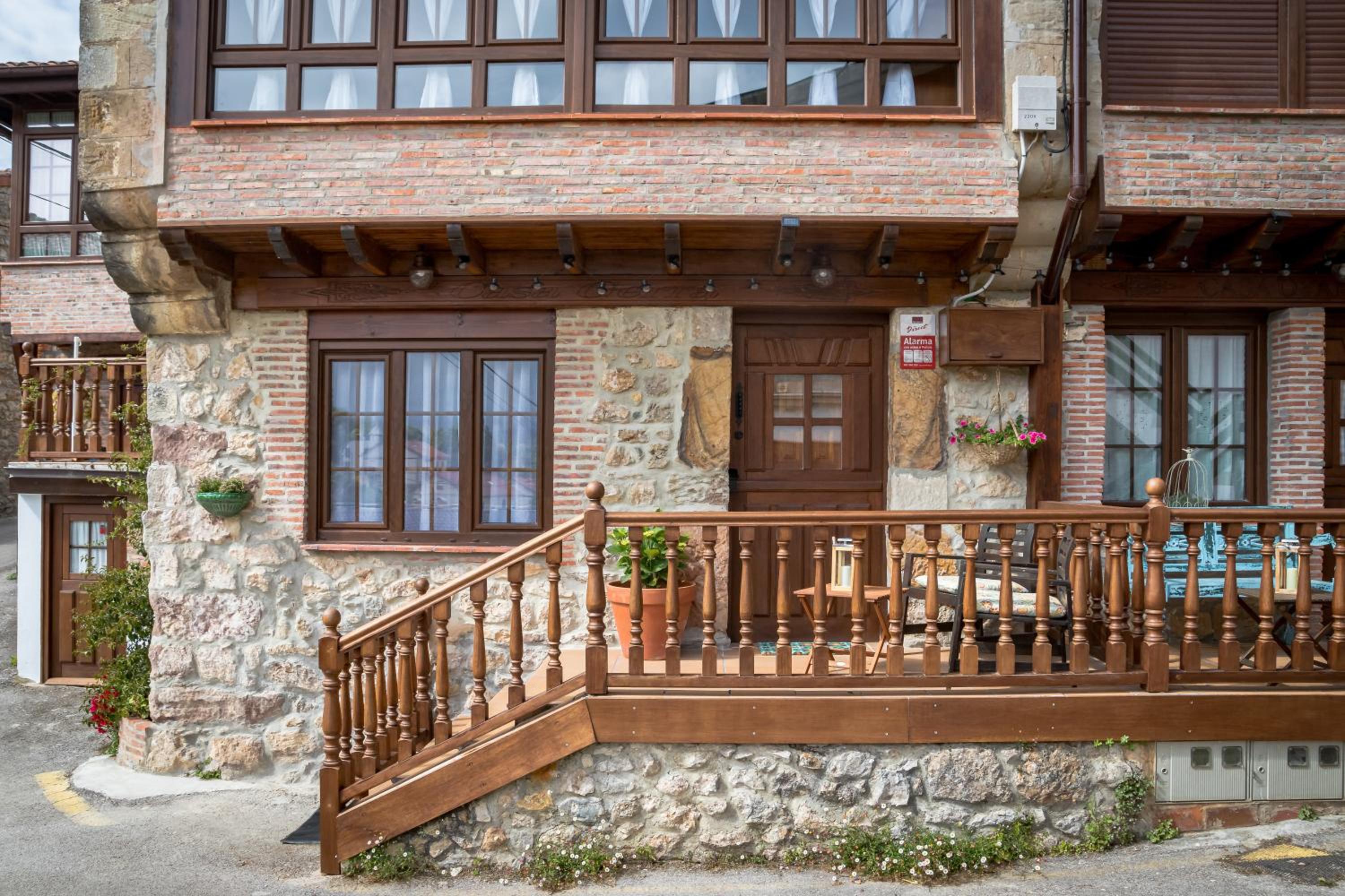CASA GERRA COMILLAS