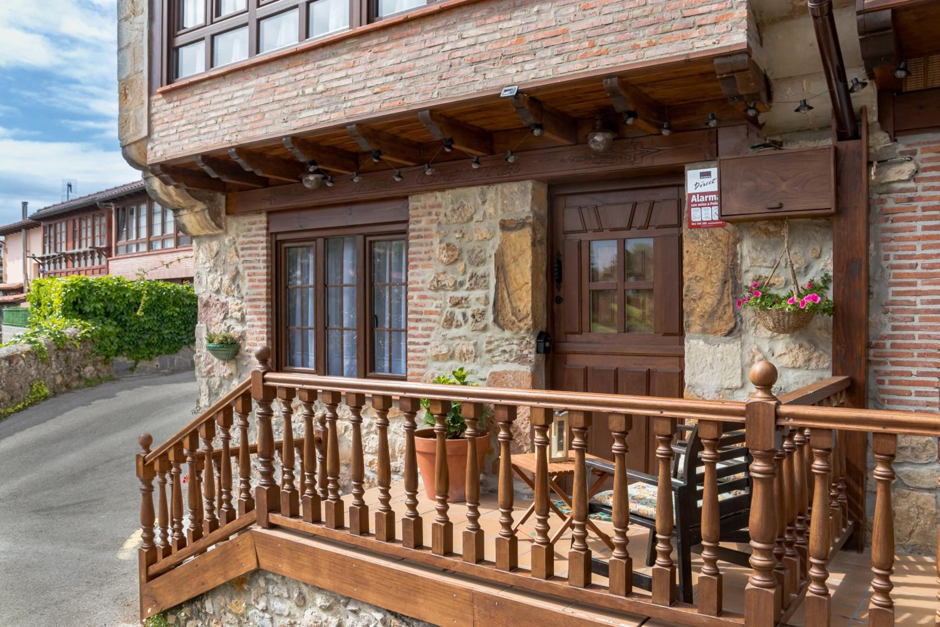 CASA GERRA COMILLAS