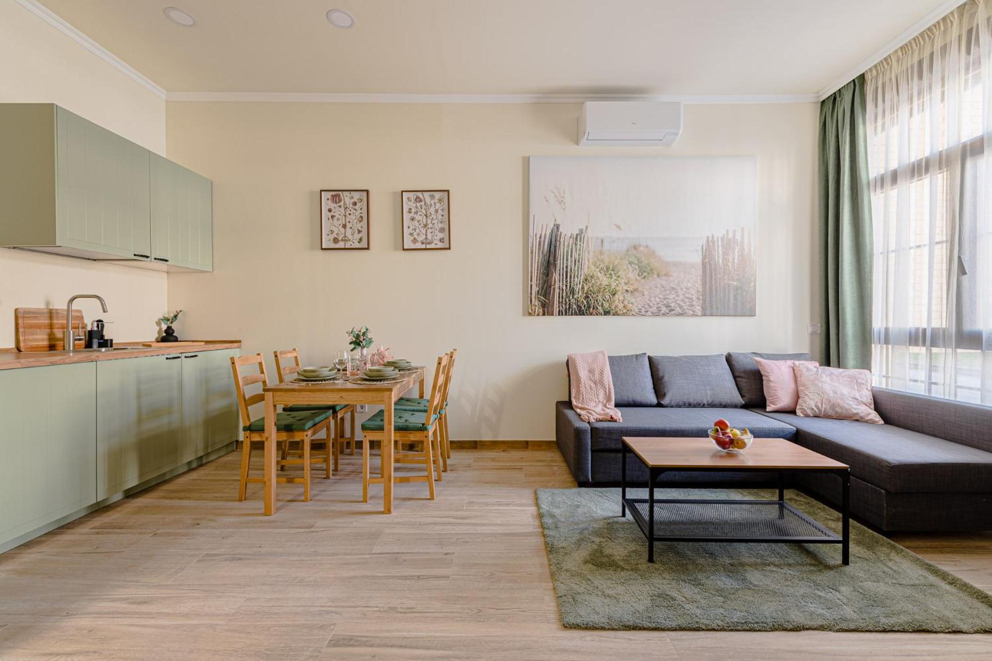 Simone Apartments