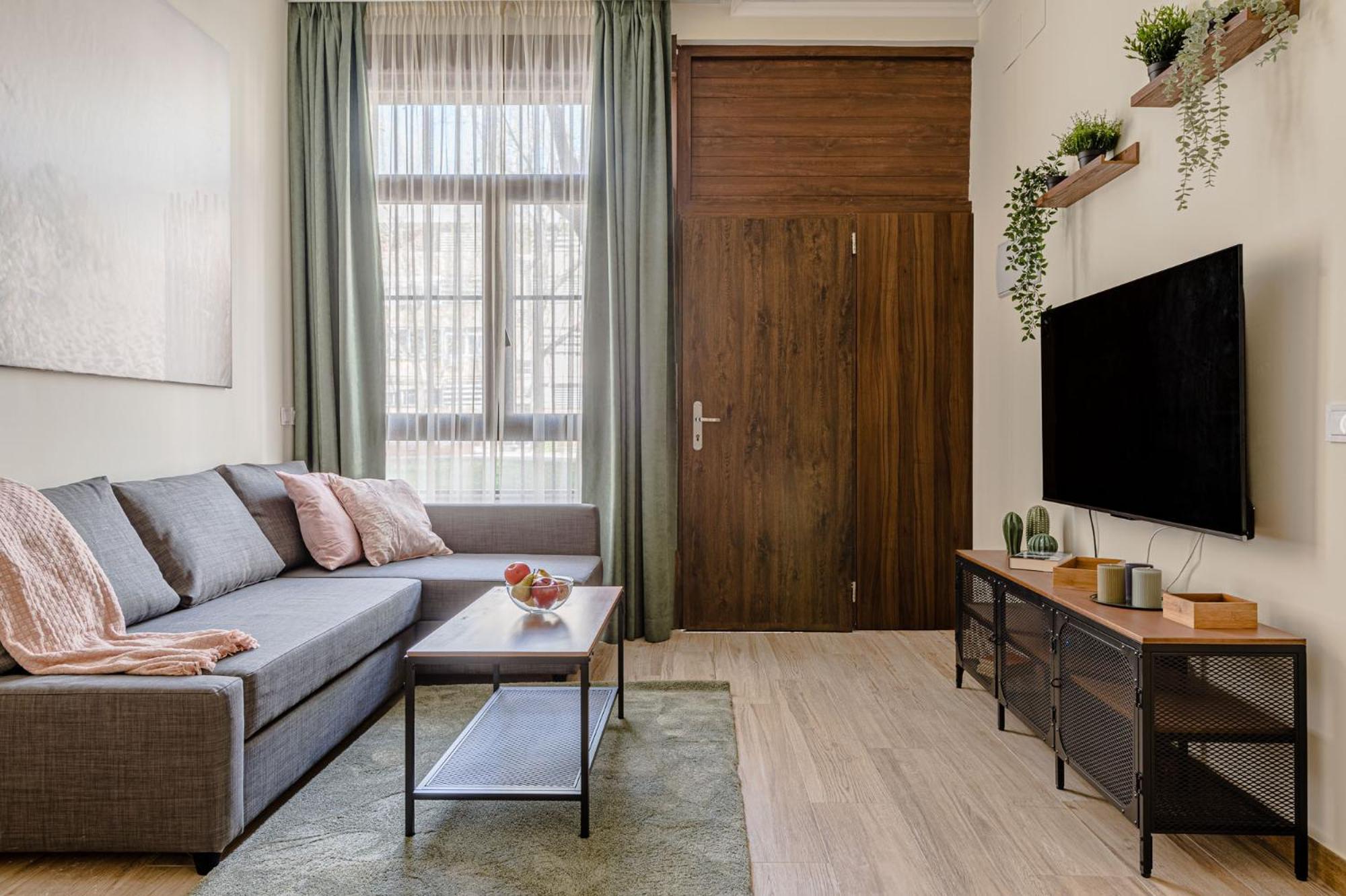Simone Apartments