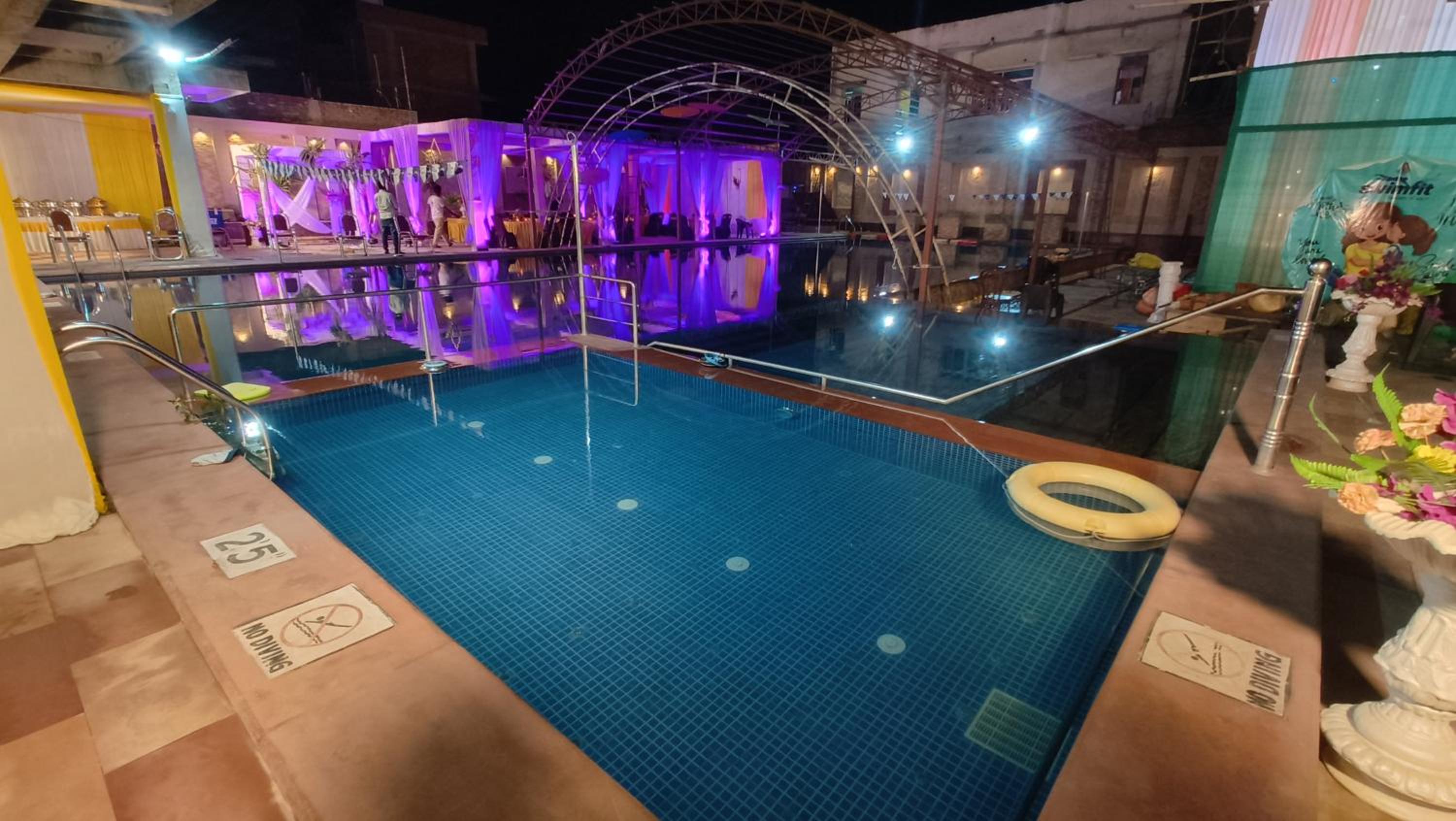 Ratna Hotel & Banquet view 4