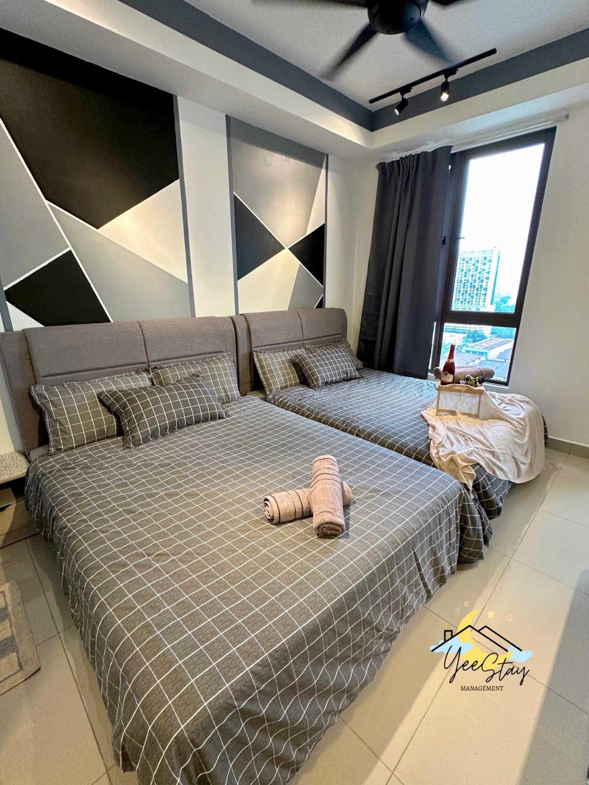 SeaView PoolView CityView BaliResidence Video game 5minJonker view 2