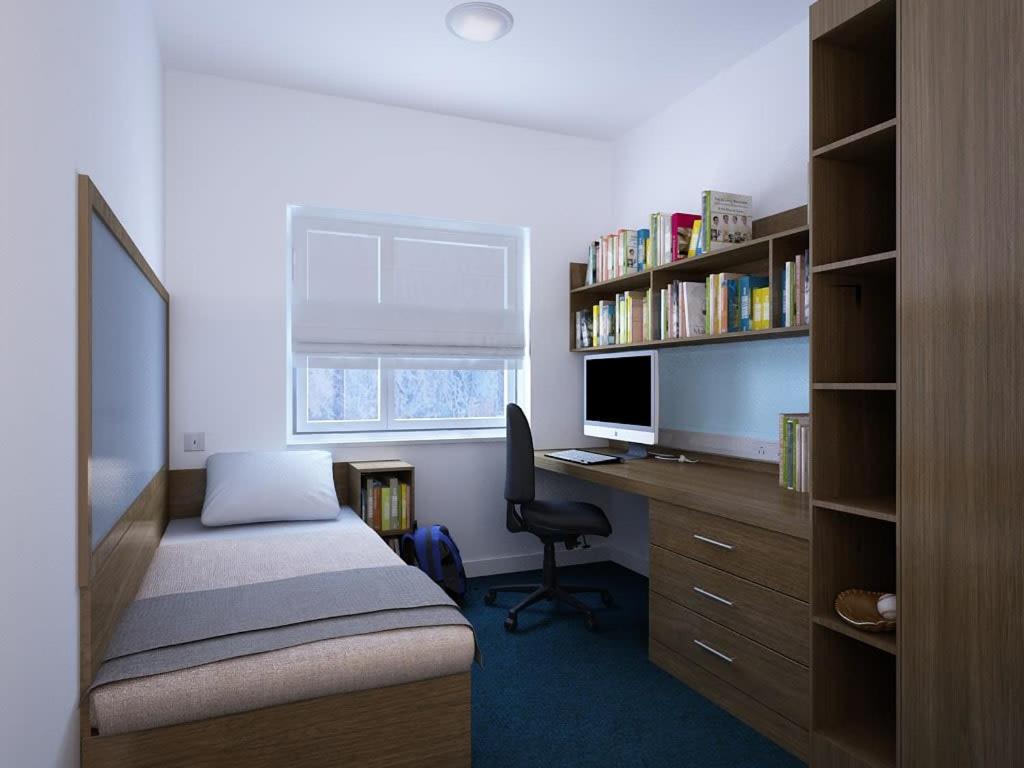 Spacious Bedrooms with Shared Bathroom and Kitchen at Bridges in Reading