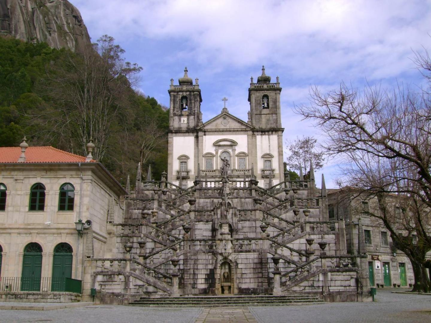 Chalé dos Penedos, sossego e piscina privada view 5