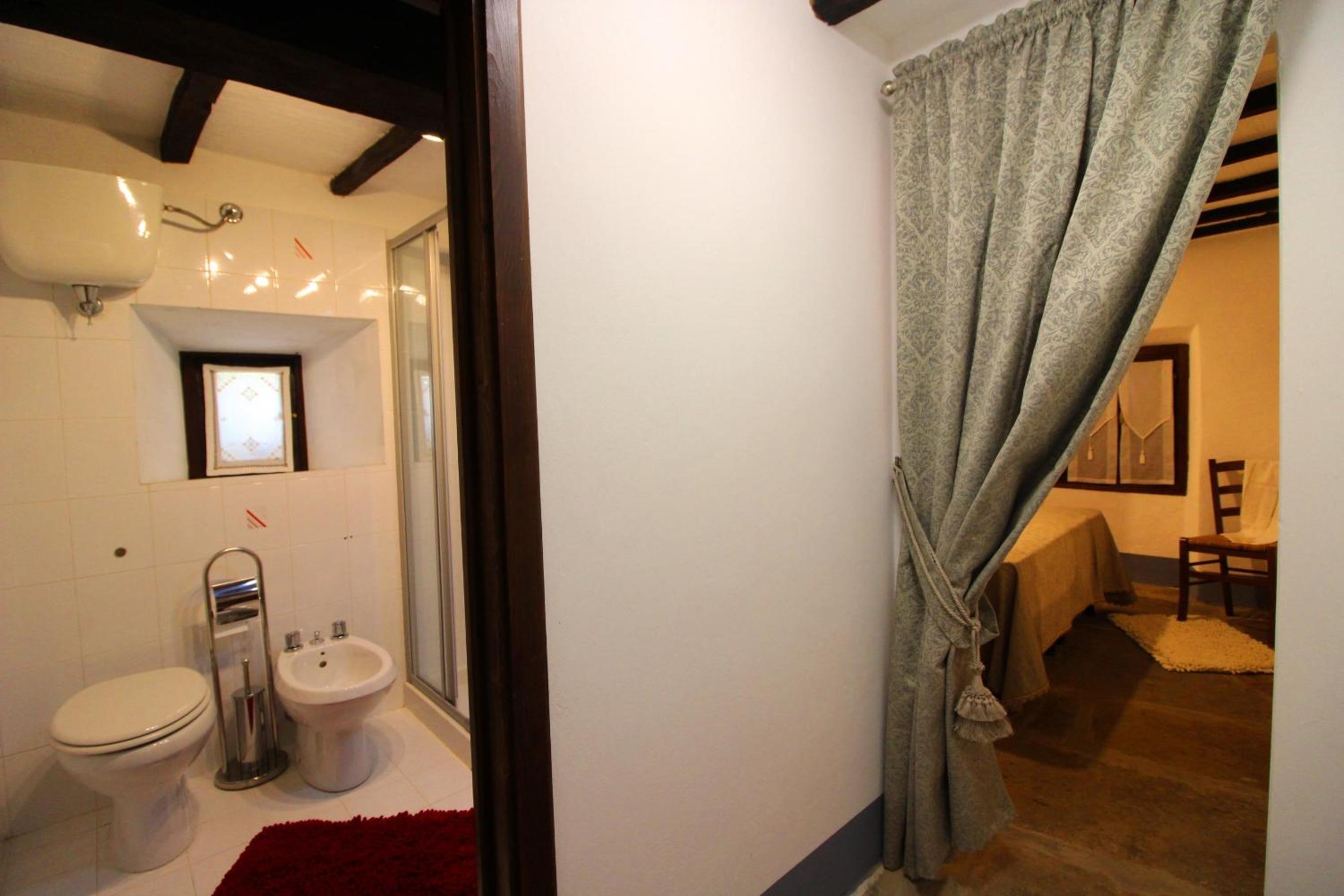 Cortona Vacations - LA CASA NEL BORGO - Property Image 15