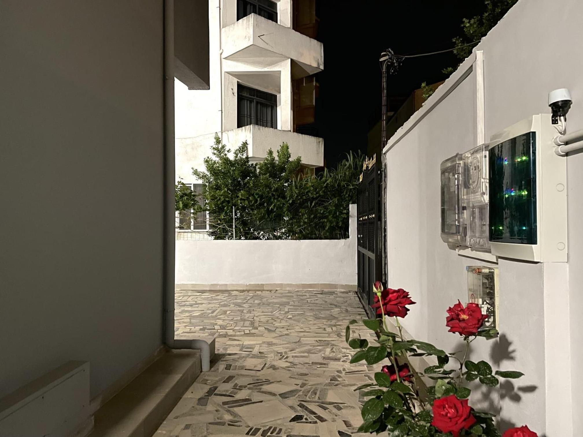 Edlira Apartments