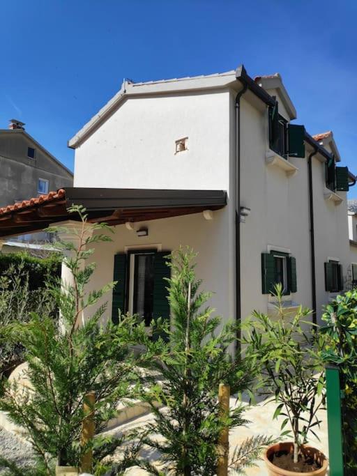 Mala Villa