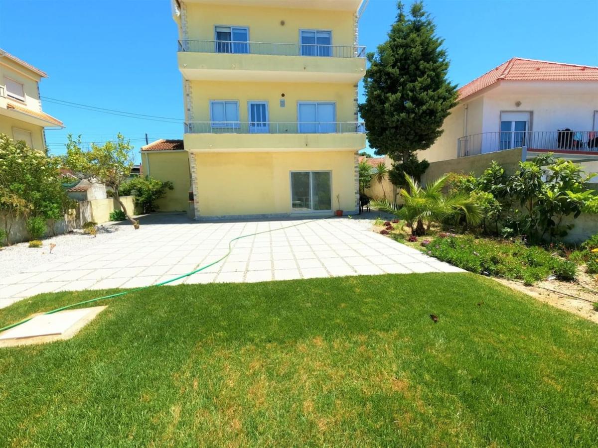 Caparica Cozy T2 apartment with pool Charneca da Caparica Lisboa view 4