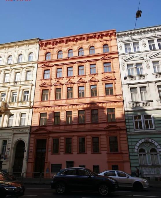 Quiet BOHO apartment whit a balkony near the center
