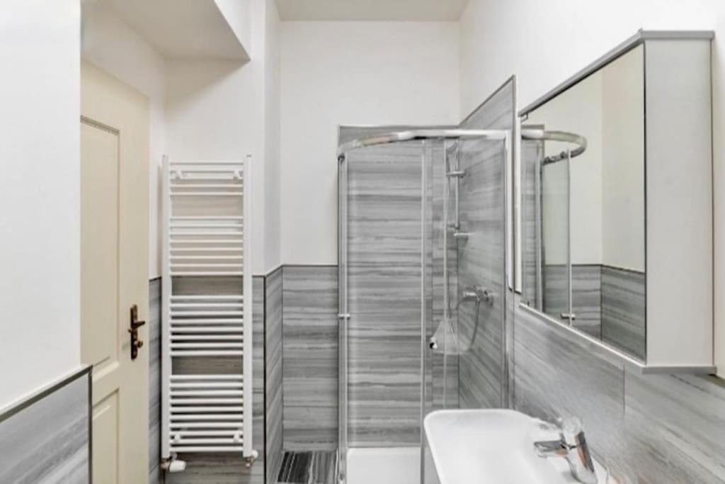 Quiet BOHO apartment whit a balkony near the center