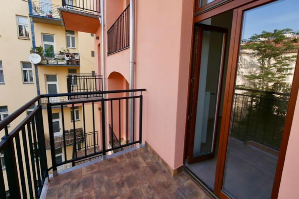 Quiet BOHO apartment whit a balkony near the center