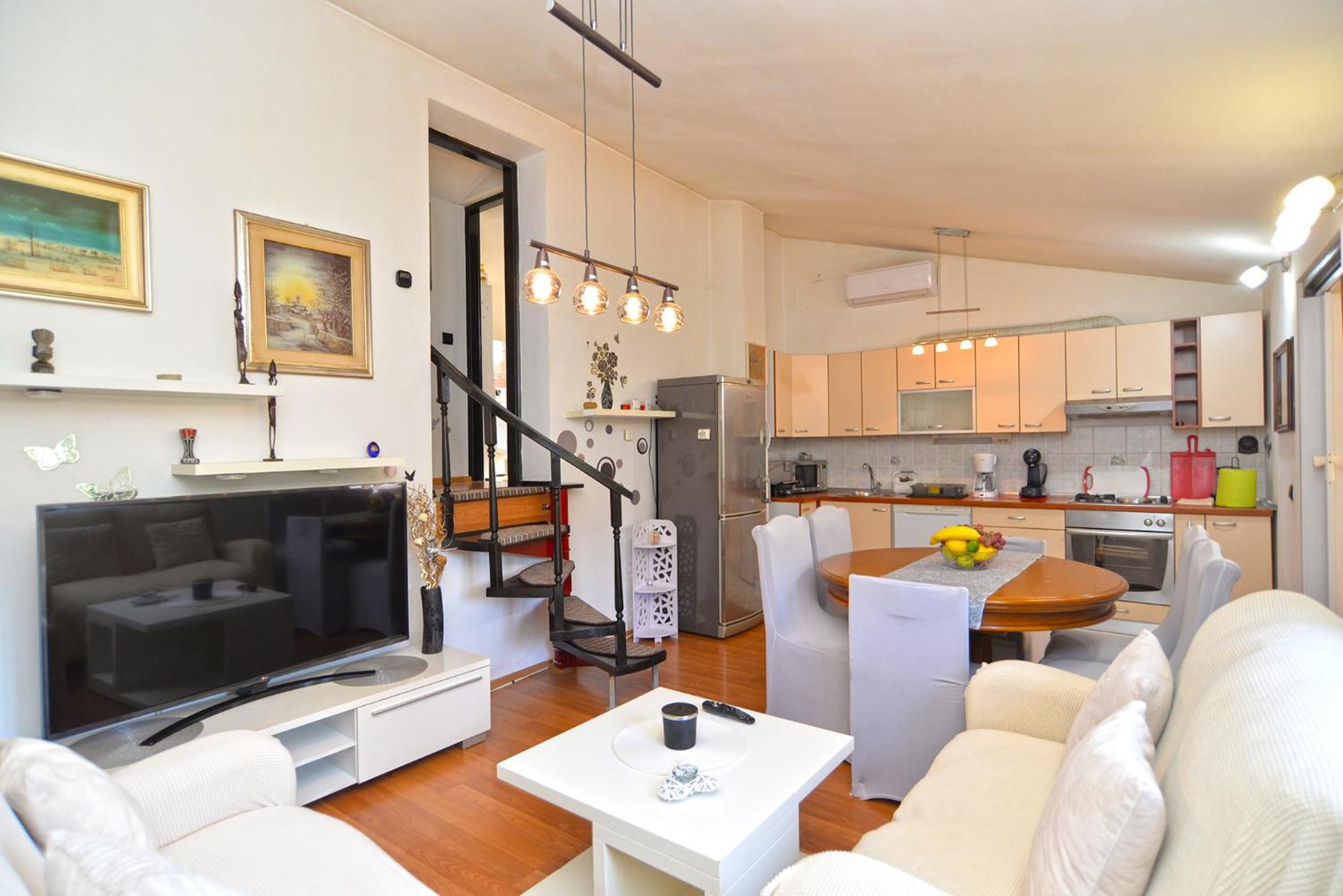 Apartment Kreso 1791 view 2